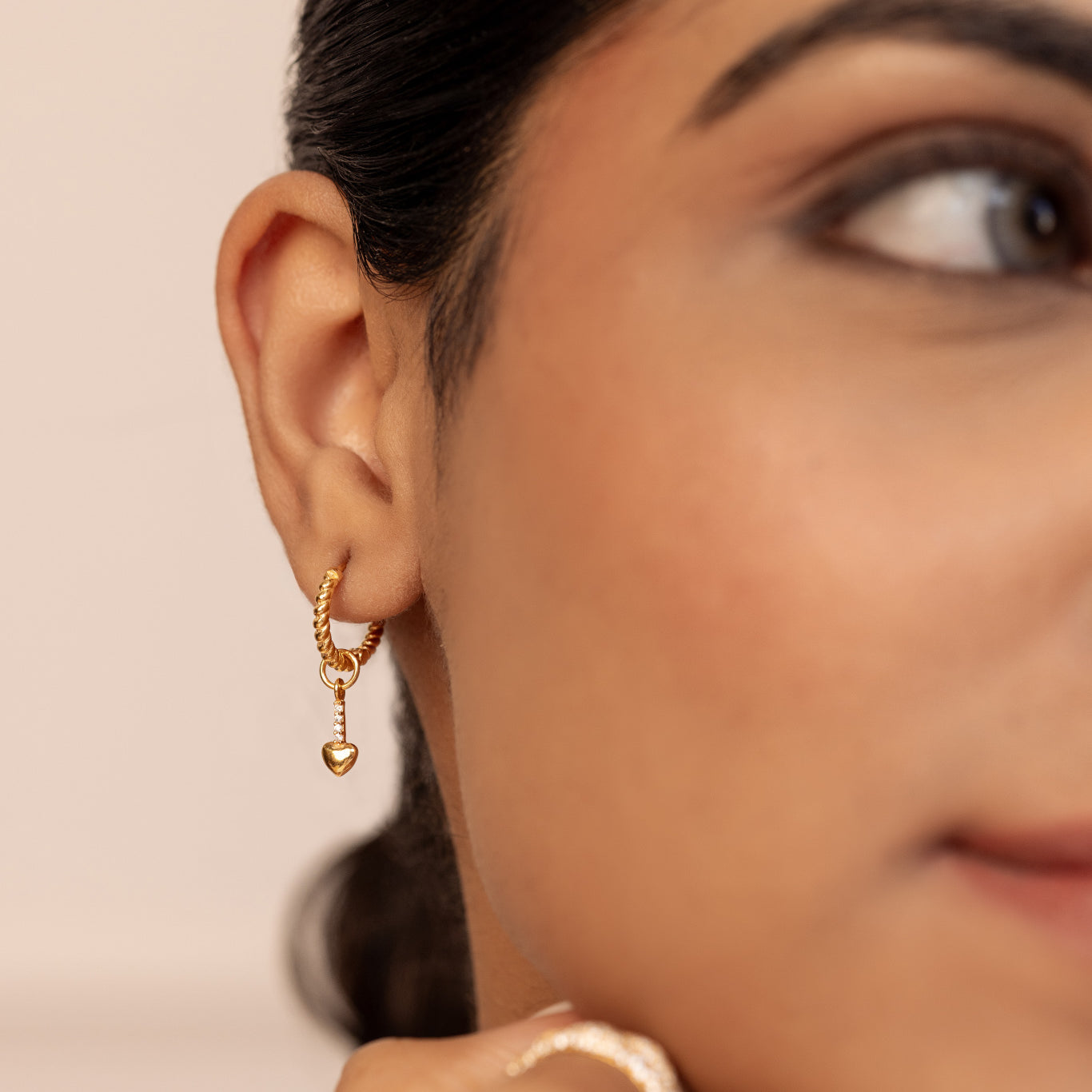 Delicate Hearts charms with Twisted Huggies - Octonov