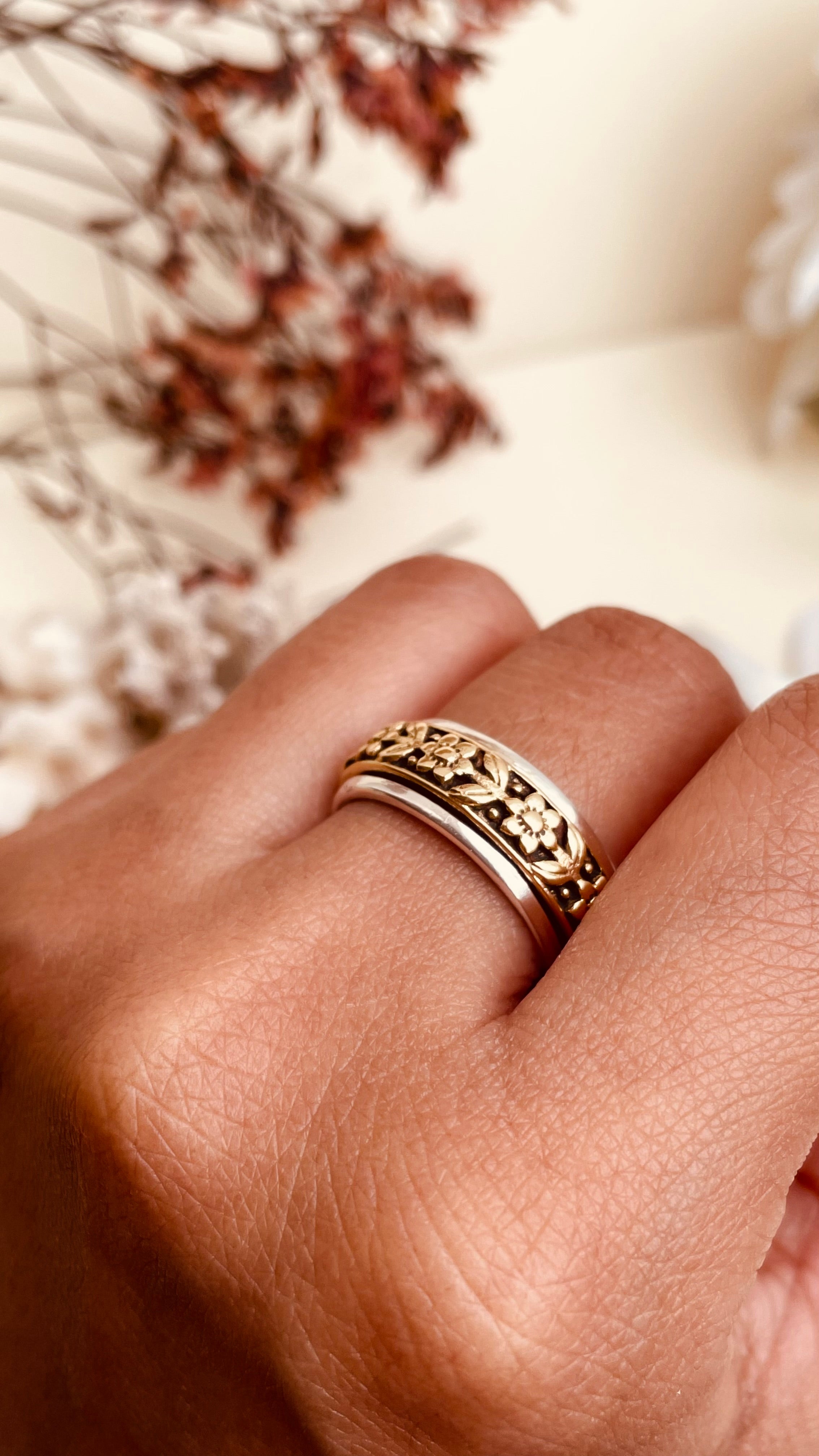 Flowers of the day Handmade Fidget Spinner Ring - Octonov