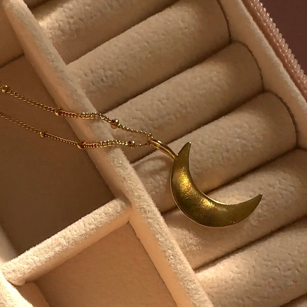 Gold Crescent Moon Necklace - Octonov