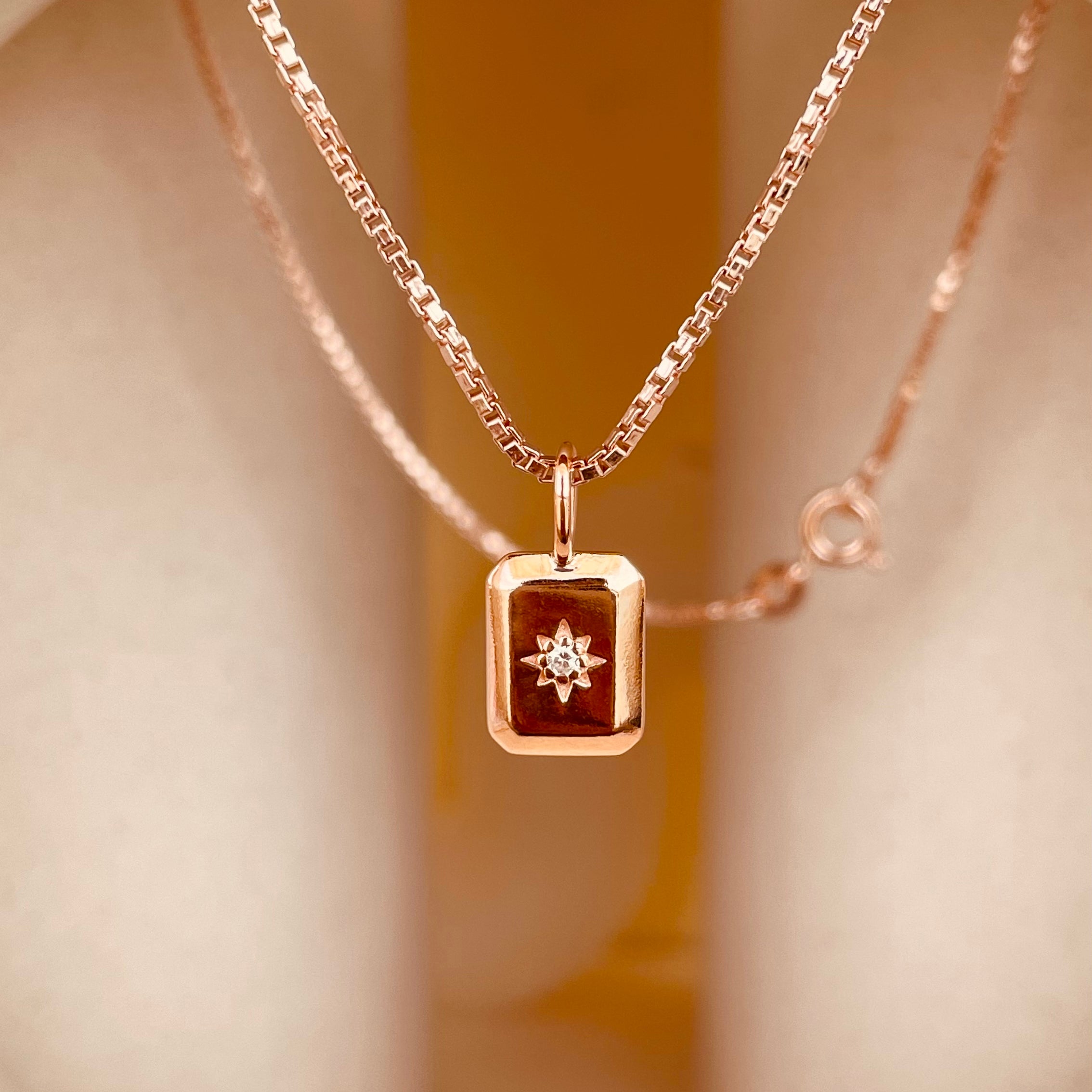 Dainty North Star Necklace with Box Chain - Octonov
