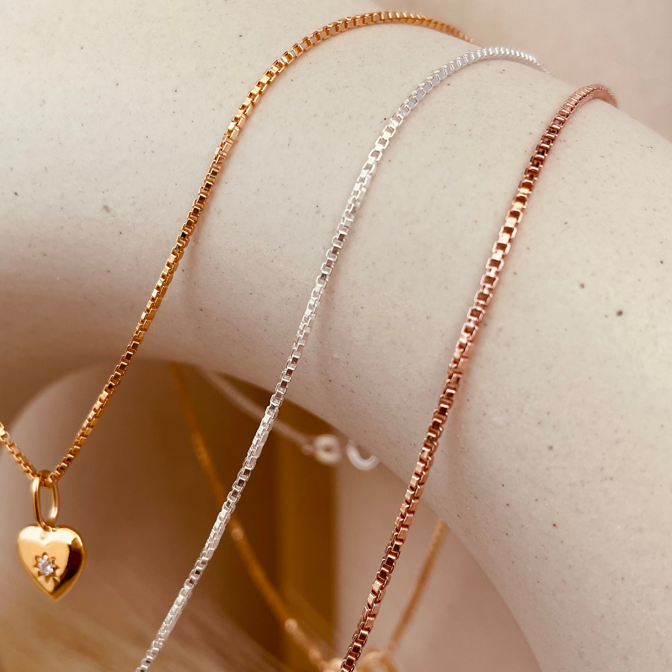 Vintage Heart Classy Necklace with Box Chain - Octonov