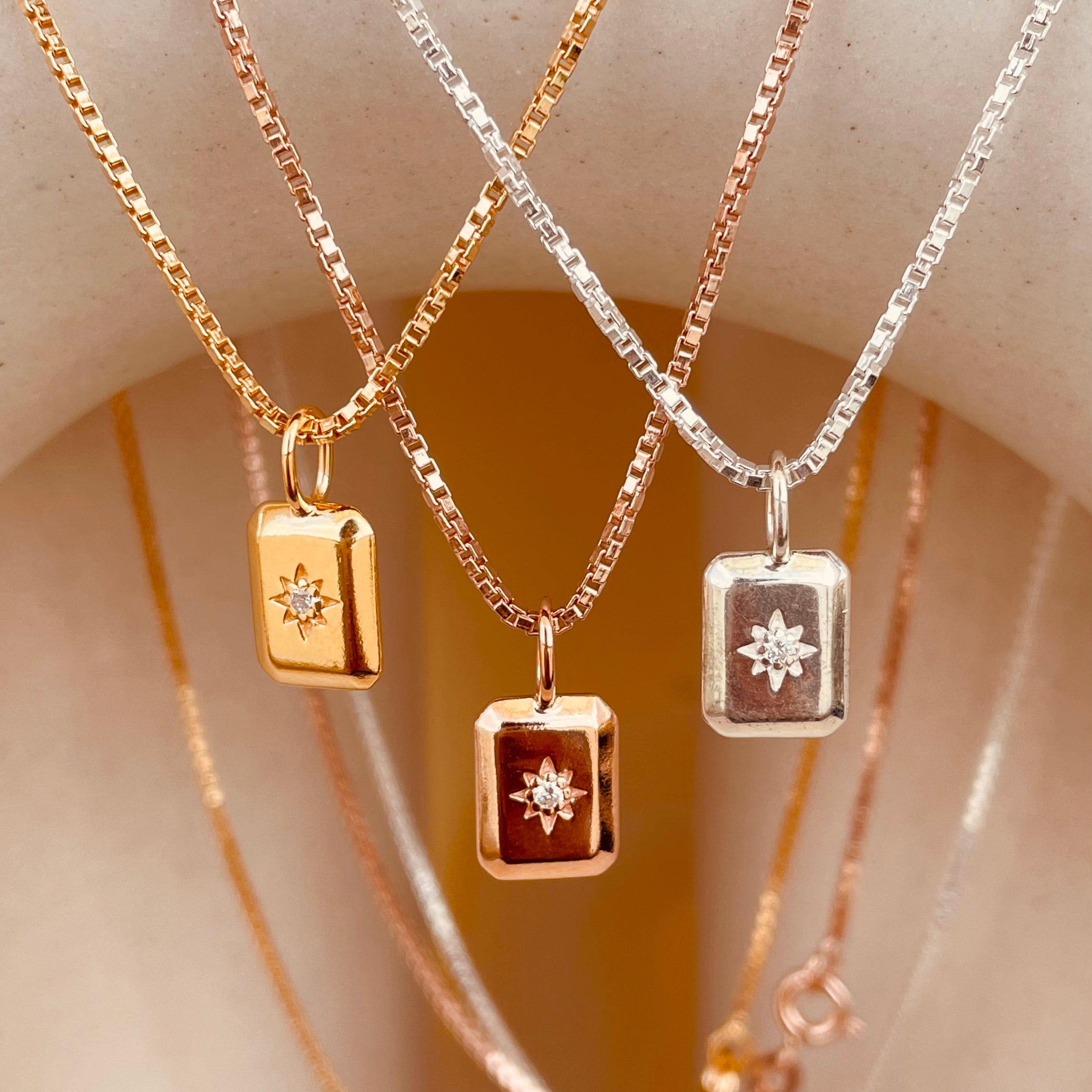 Dainty North Star Necklace with Box Chain - Octonov