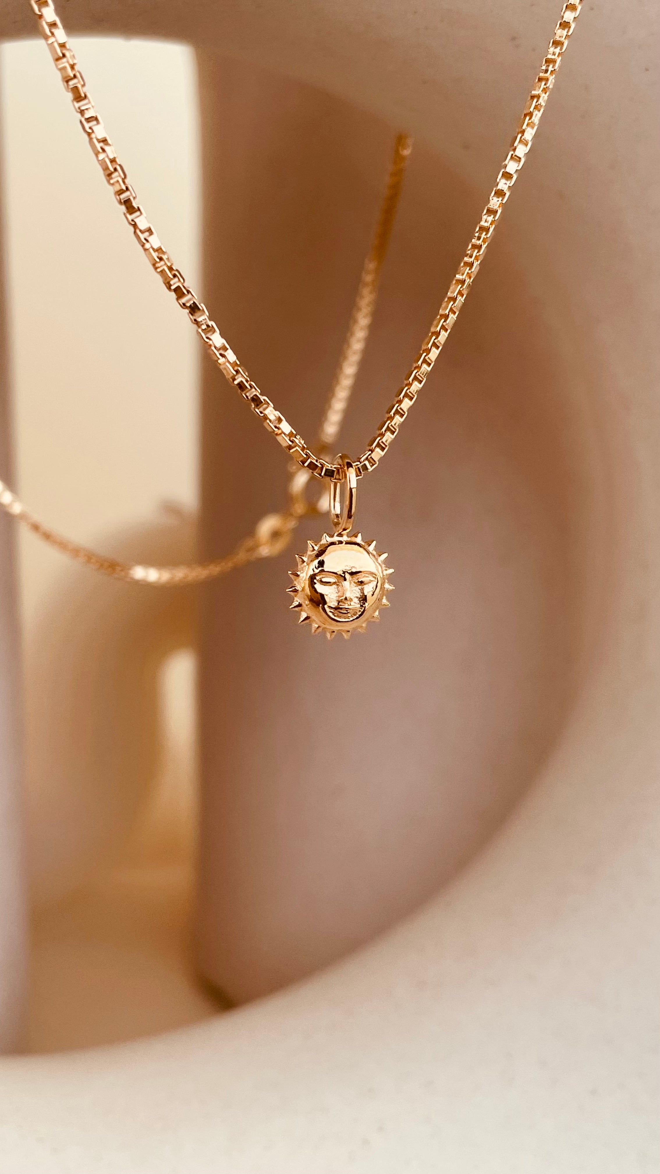 Dainty Steller Sun Charm Necklace with Box Chain with Box Chain - Octonov