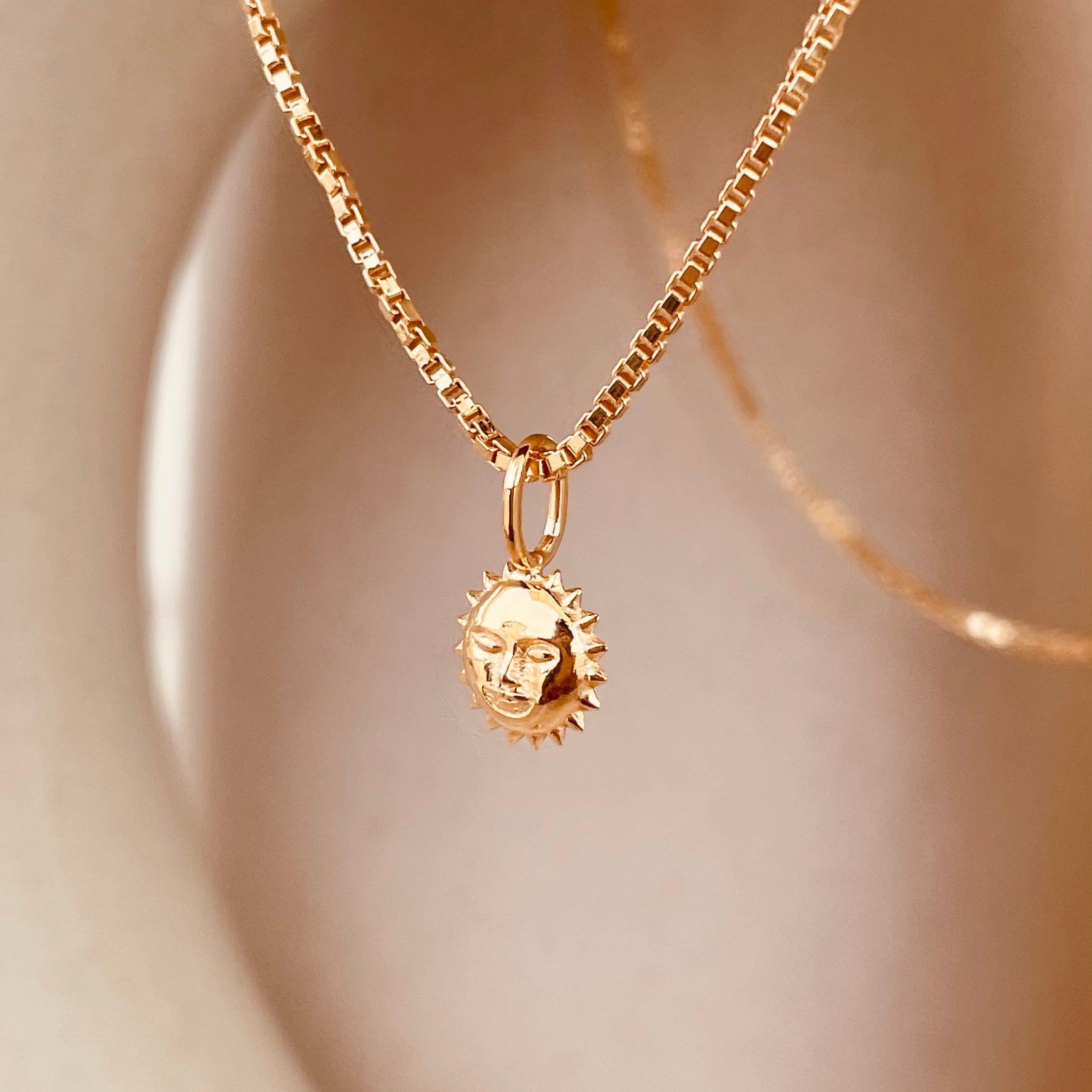 Dainty Steller Sun Charm Necklace with Box Chain with Box Chain - Octonov