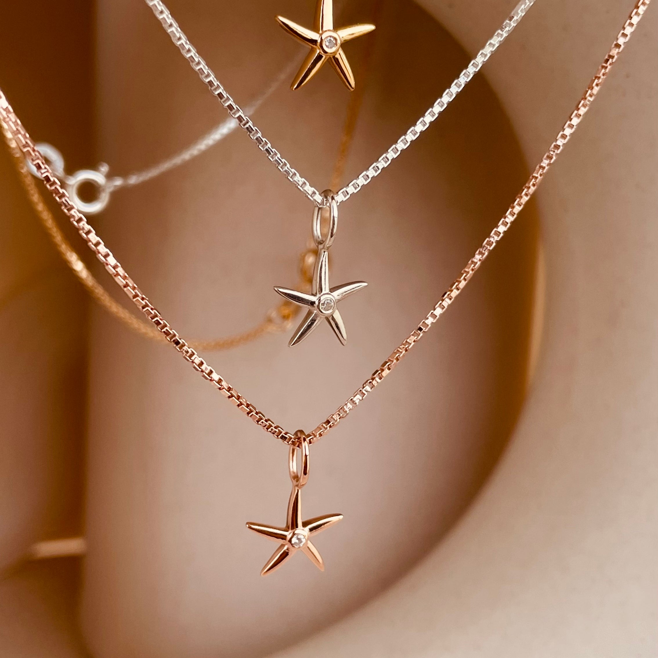 Minimal Starfish Necklace with Box Chain - Octonov