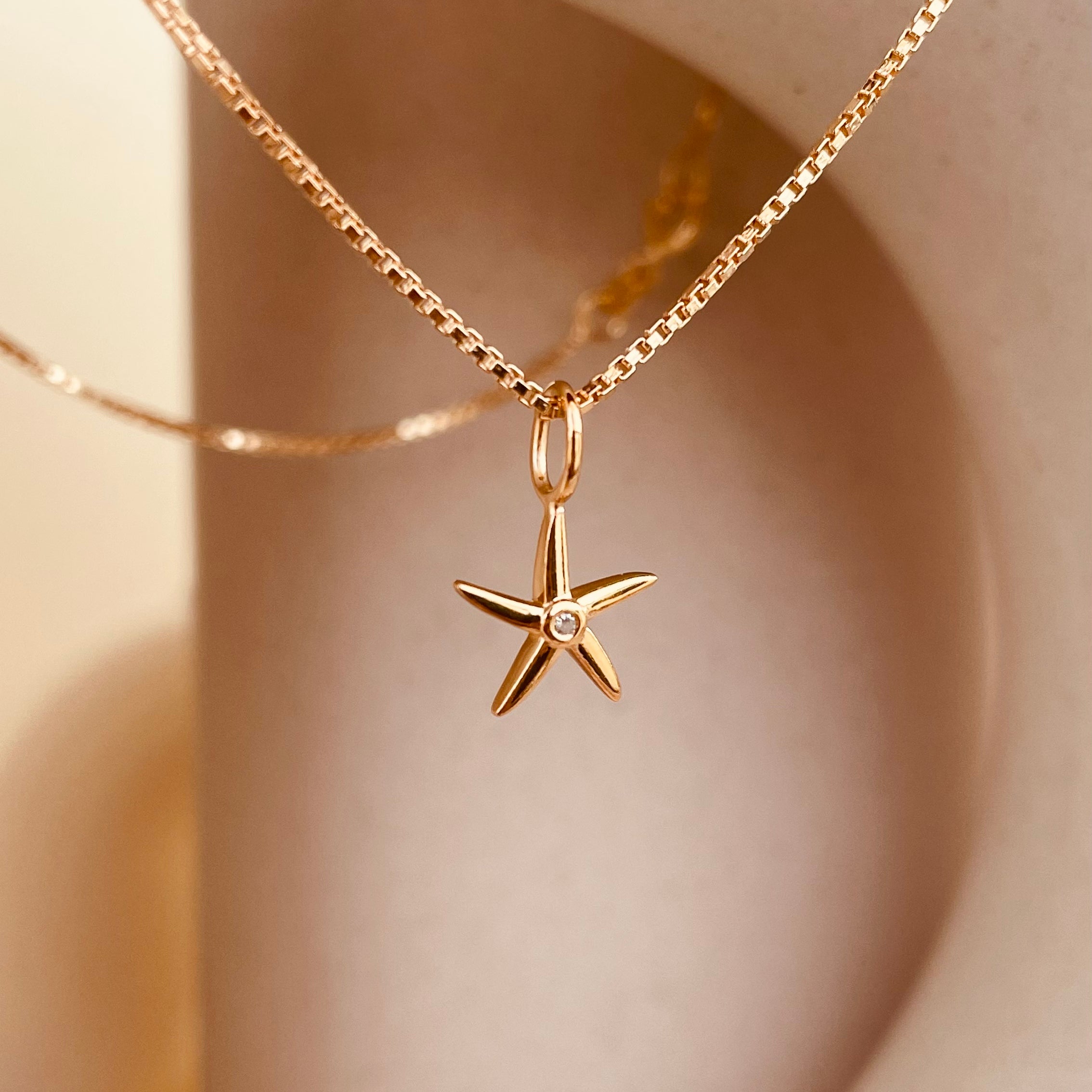Minimal Starfish Necklace with Box Chain - Octonov