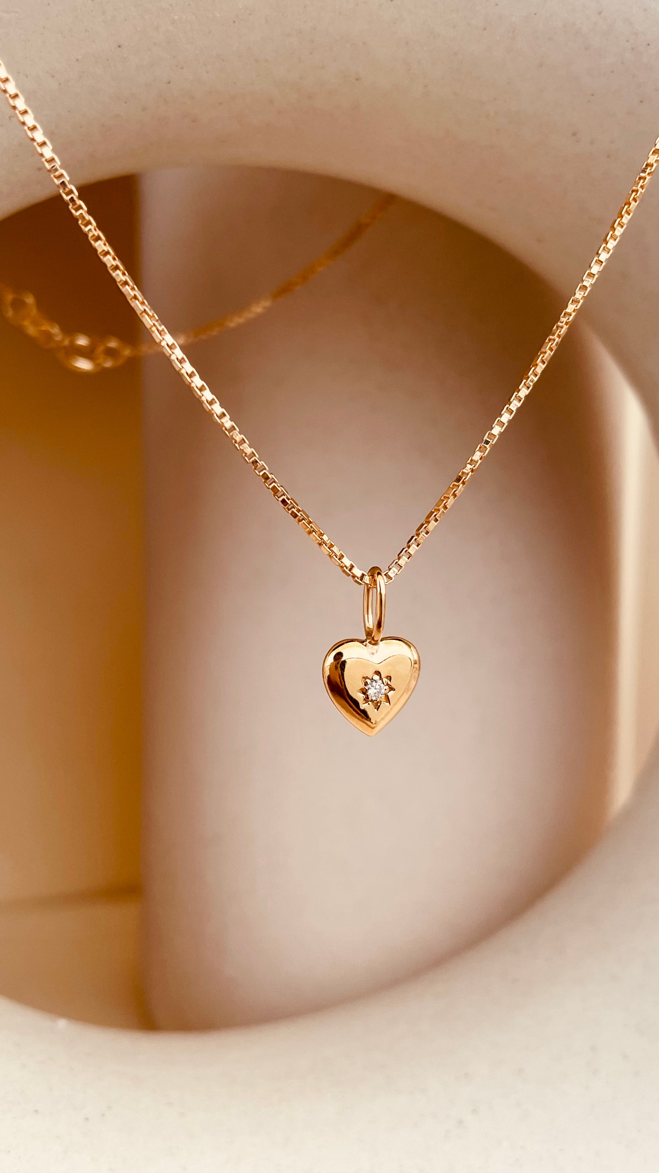 Vintage Heart Classy Necklace with Box Chain - Octonov