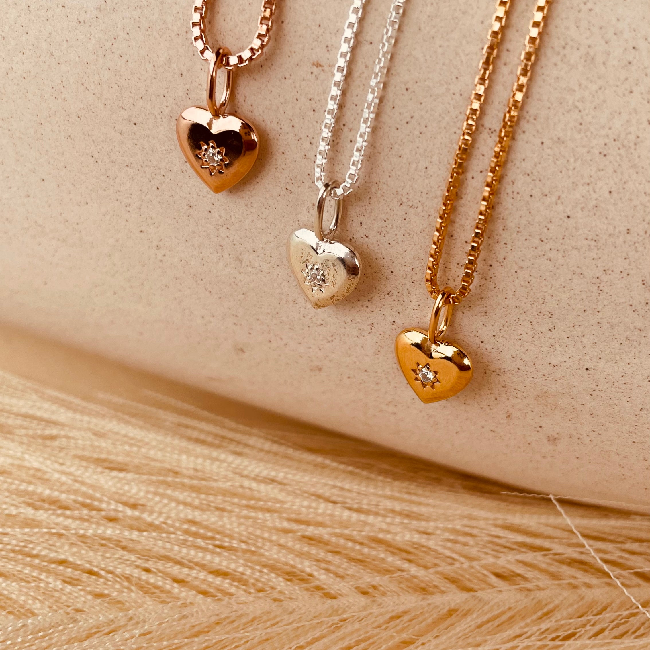 Vintage Heart Classy Necklace with Box Chain - Octonov