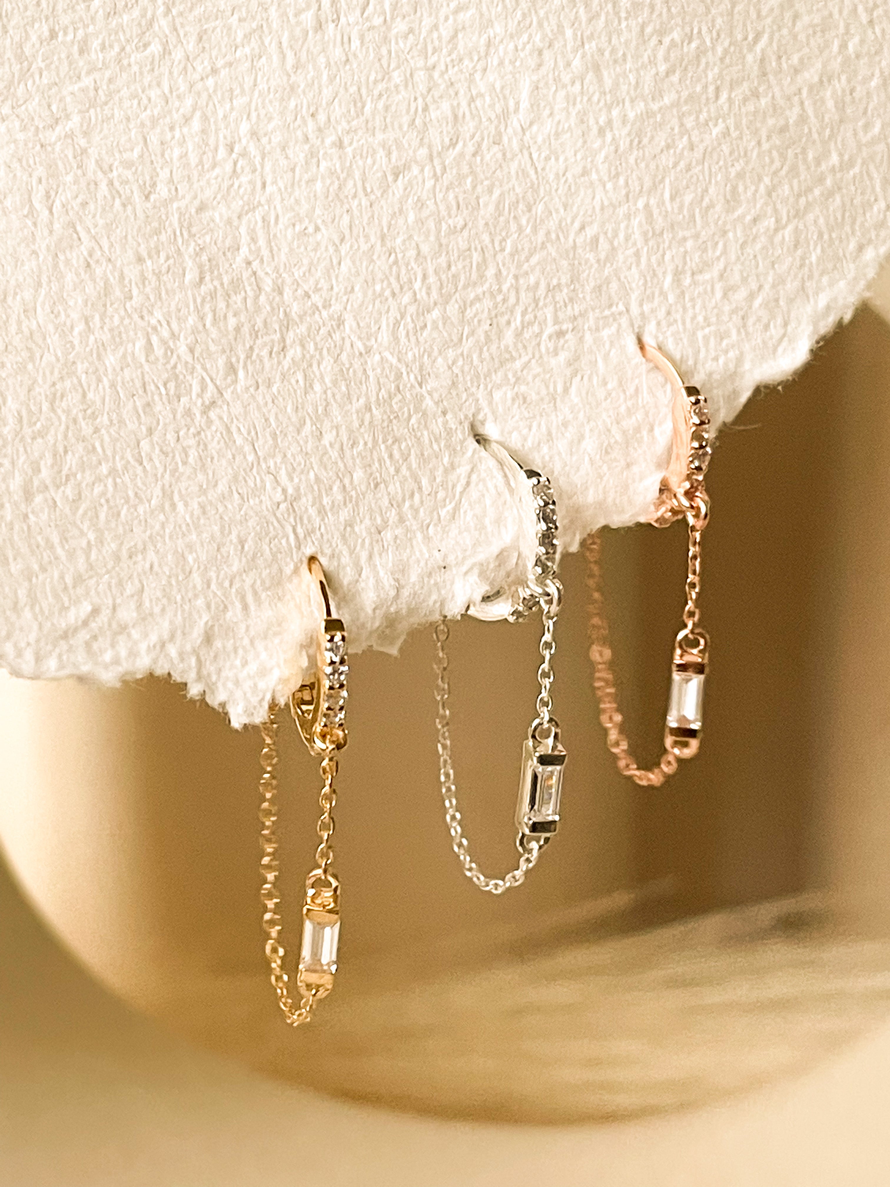 Statement Baguette Hoops with chain - Octonov