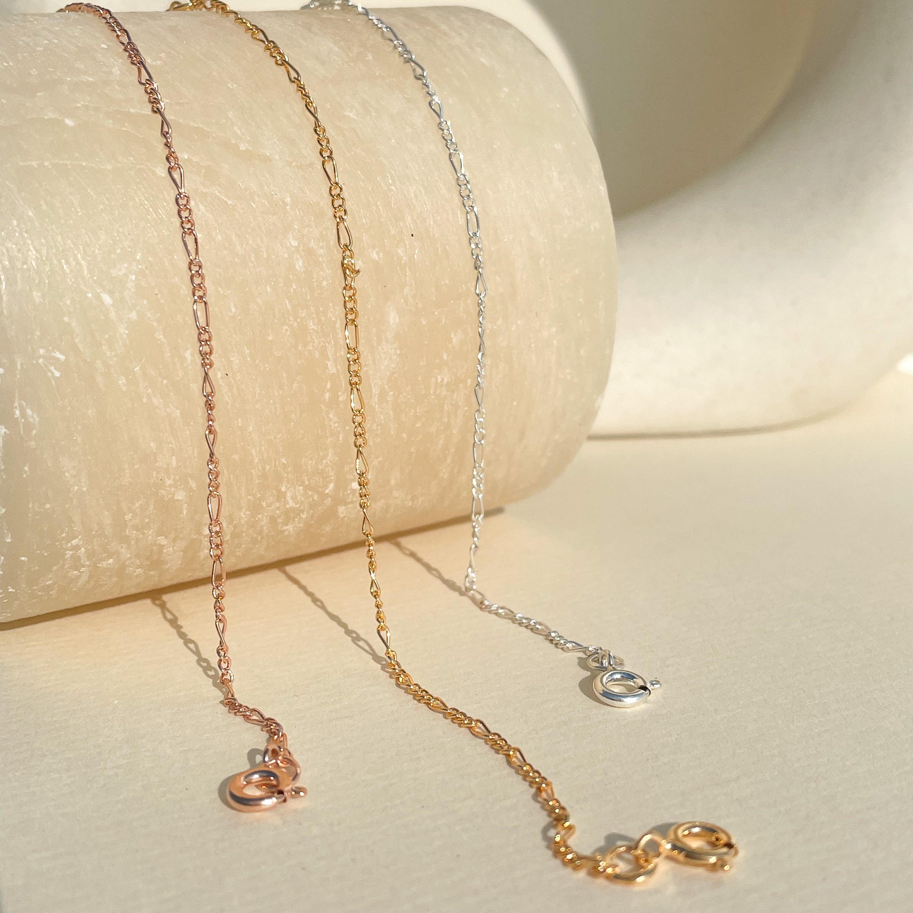 Thin Figaro Chain Bracelet - Octonov