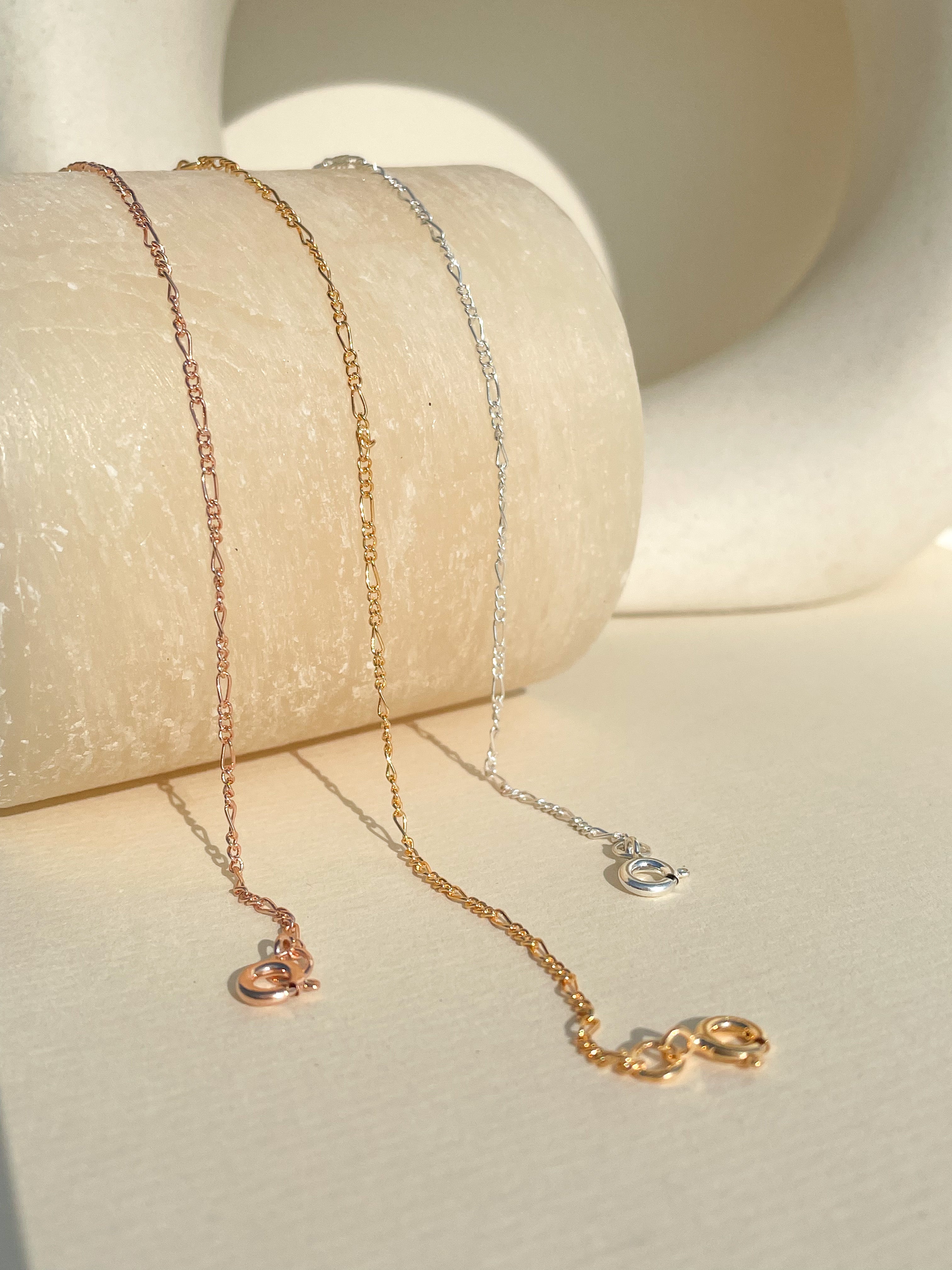 Thin Figaro Chain Bracelet - Octonov