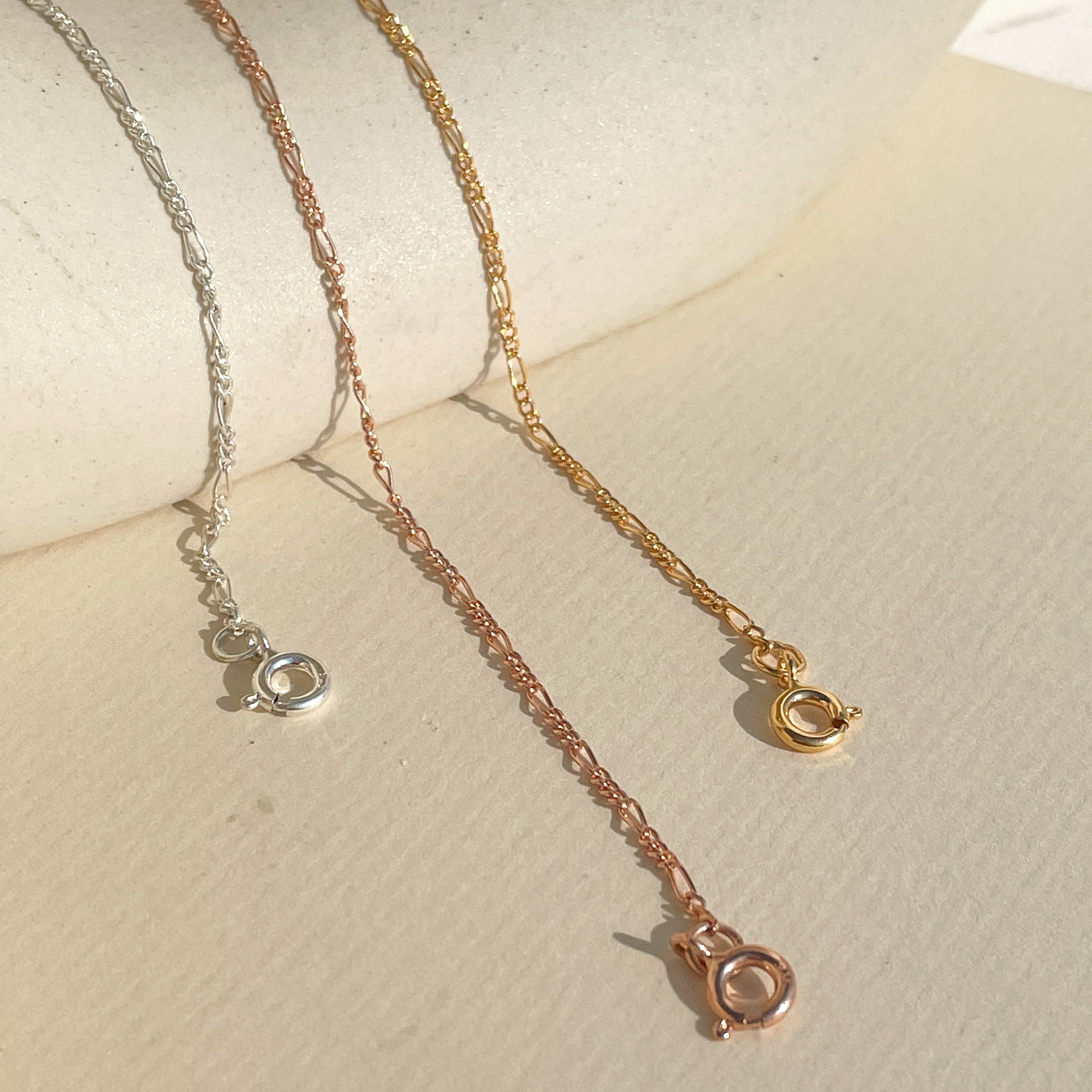 Thin Figaro Chain Bracelet - Octonov