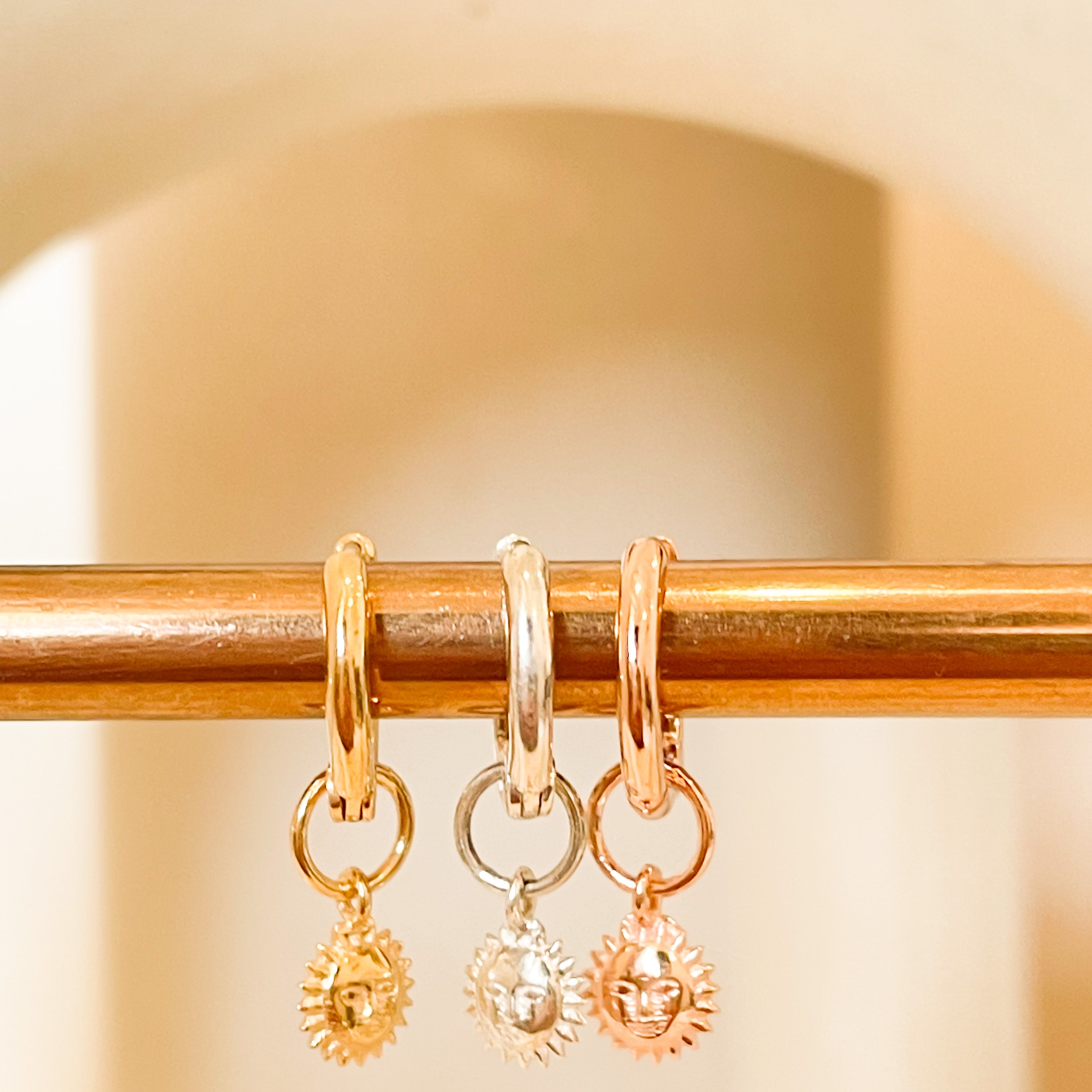 Minimal Steller Sun Huggies - Octonov