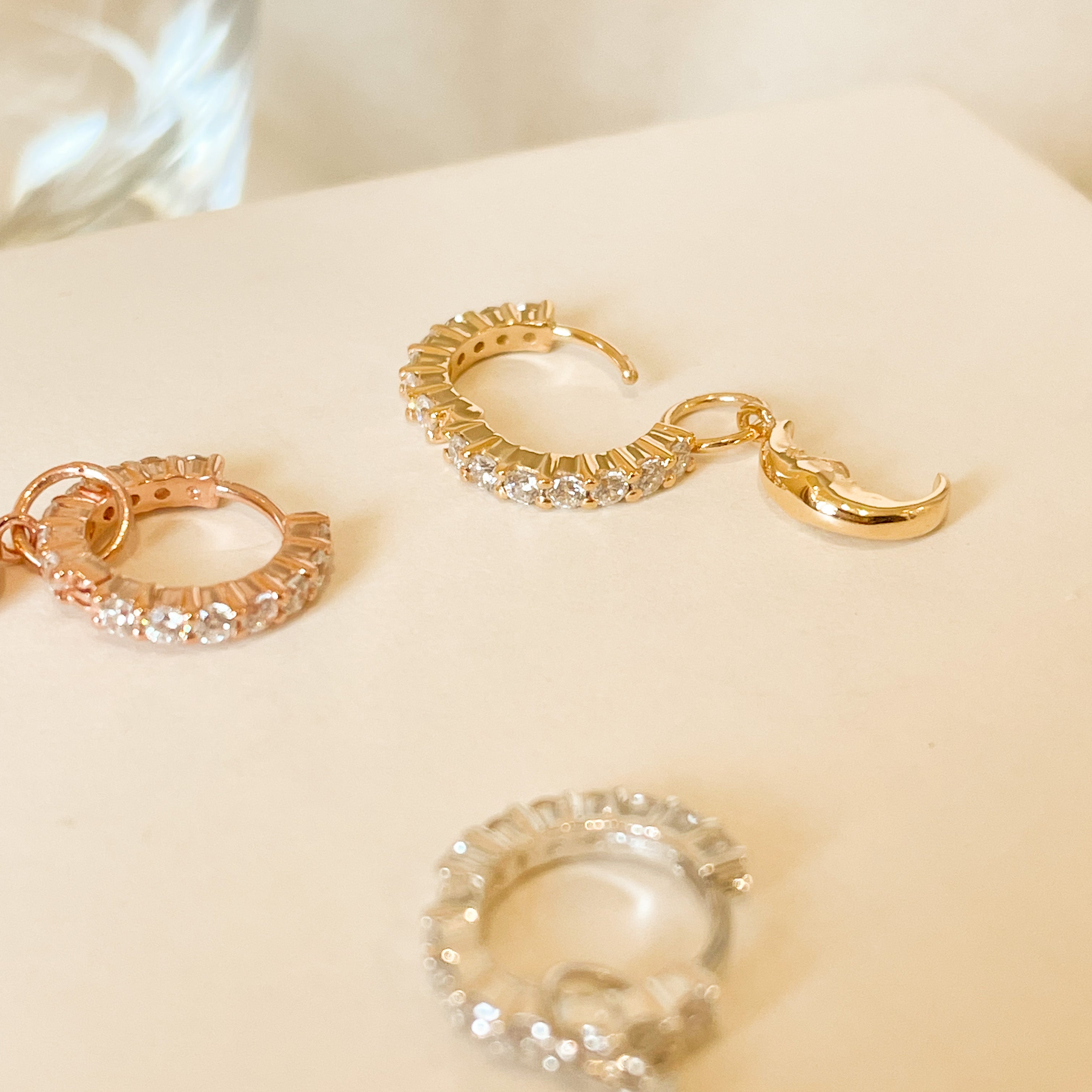 Iridescent Luna Eternity Huggies - Octonov