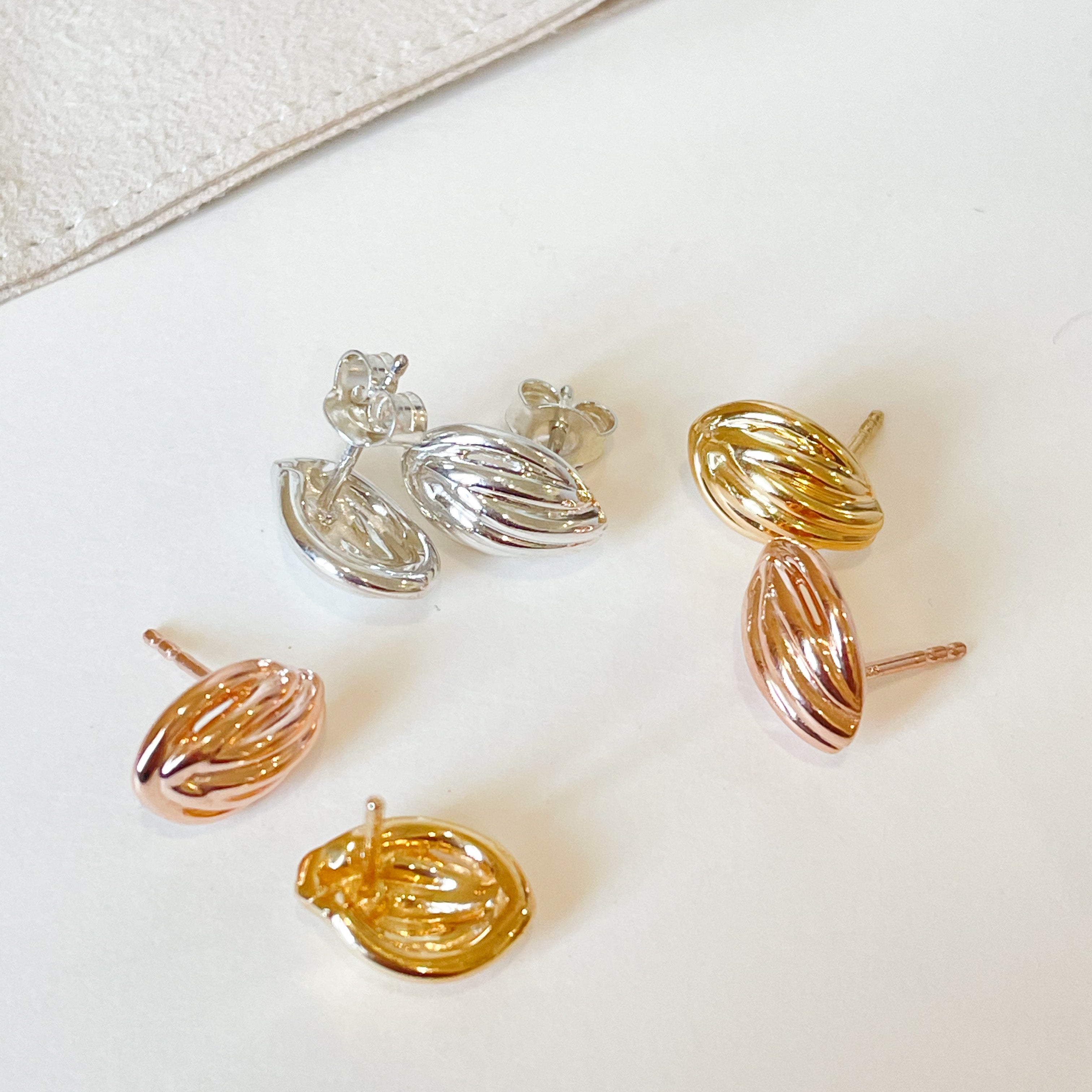 ribbed studds - Octonov