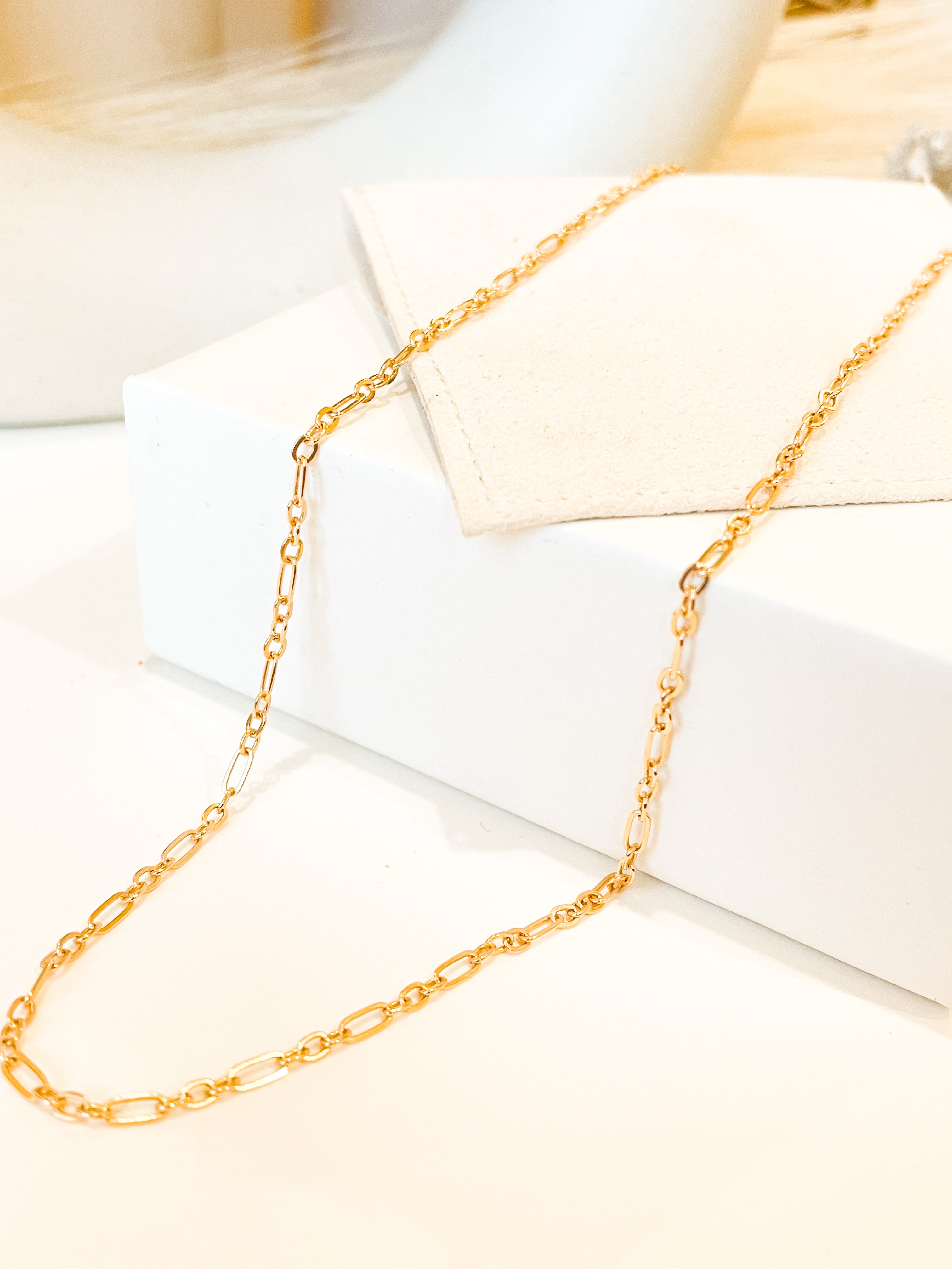 Dot & Dash Chain Necklace - Octonov 