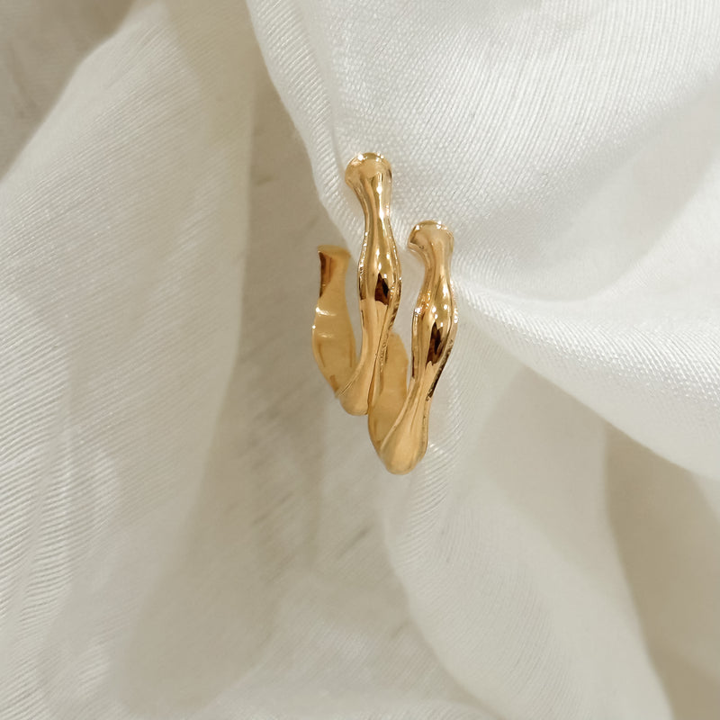 Solid Swirls Everyday Gold Hoops