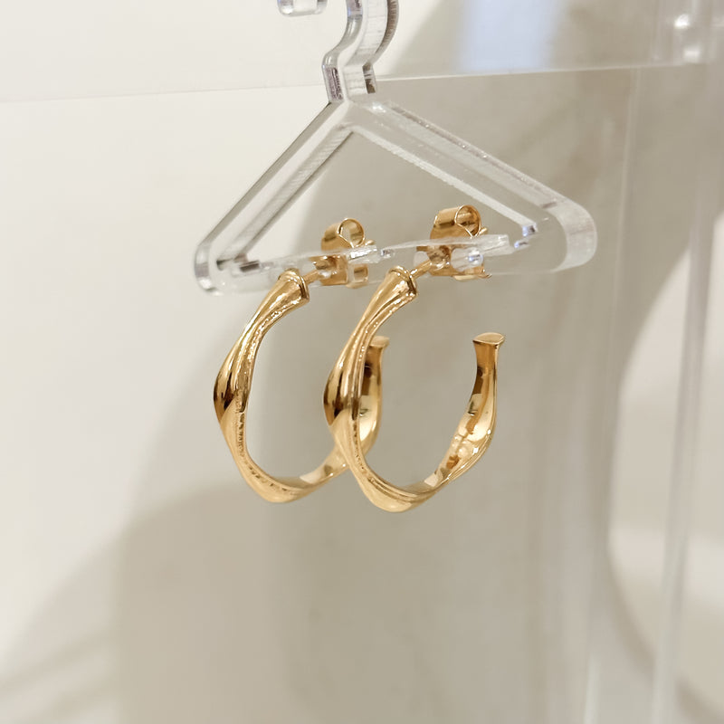 Solid Swirls Everyday Gold Hoops
