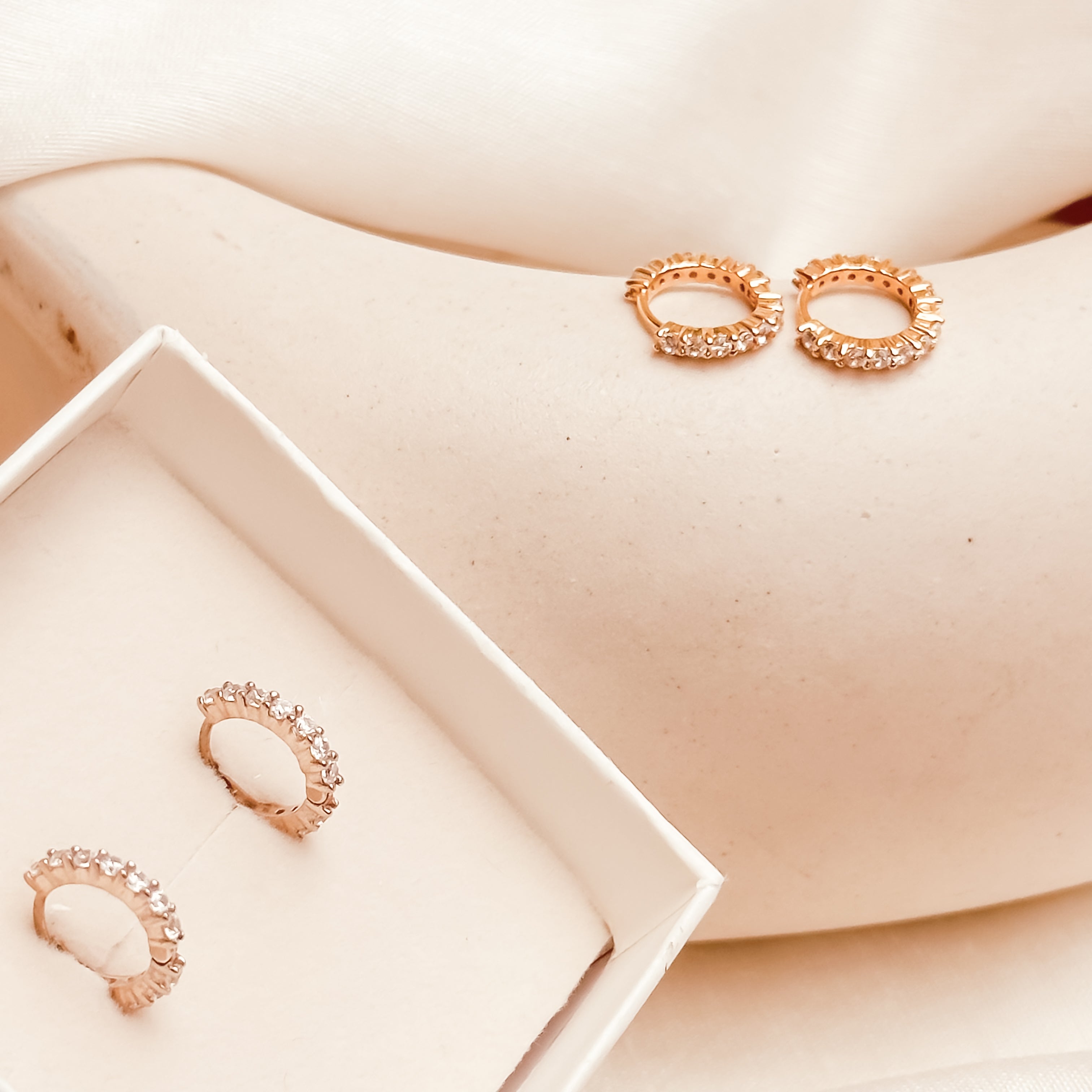 Zircon cluster huggies in Gold, Silver and Rose Gold - Octonov 