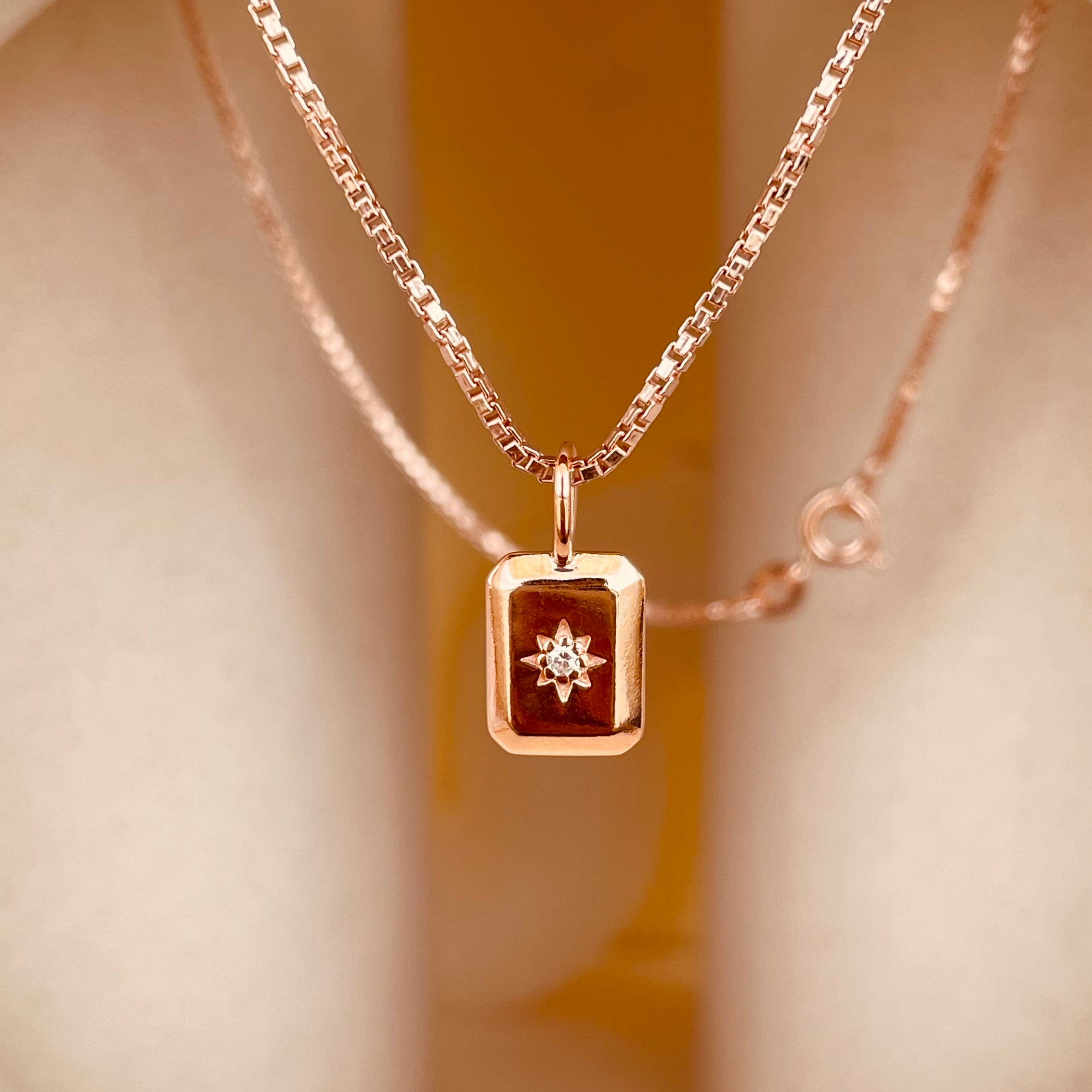 Dainty North Star Necklace with Box Chain - Octonov 