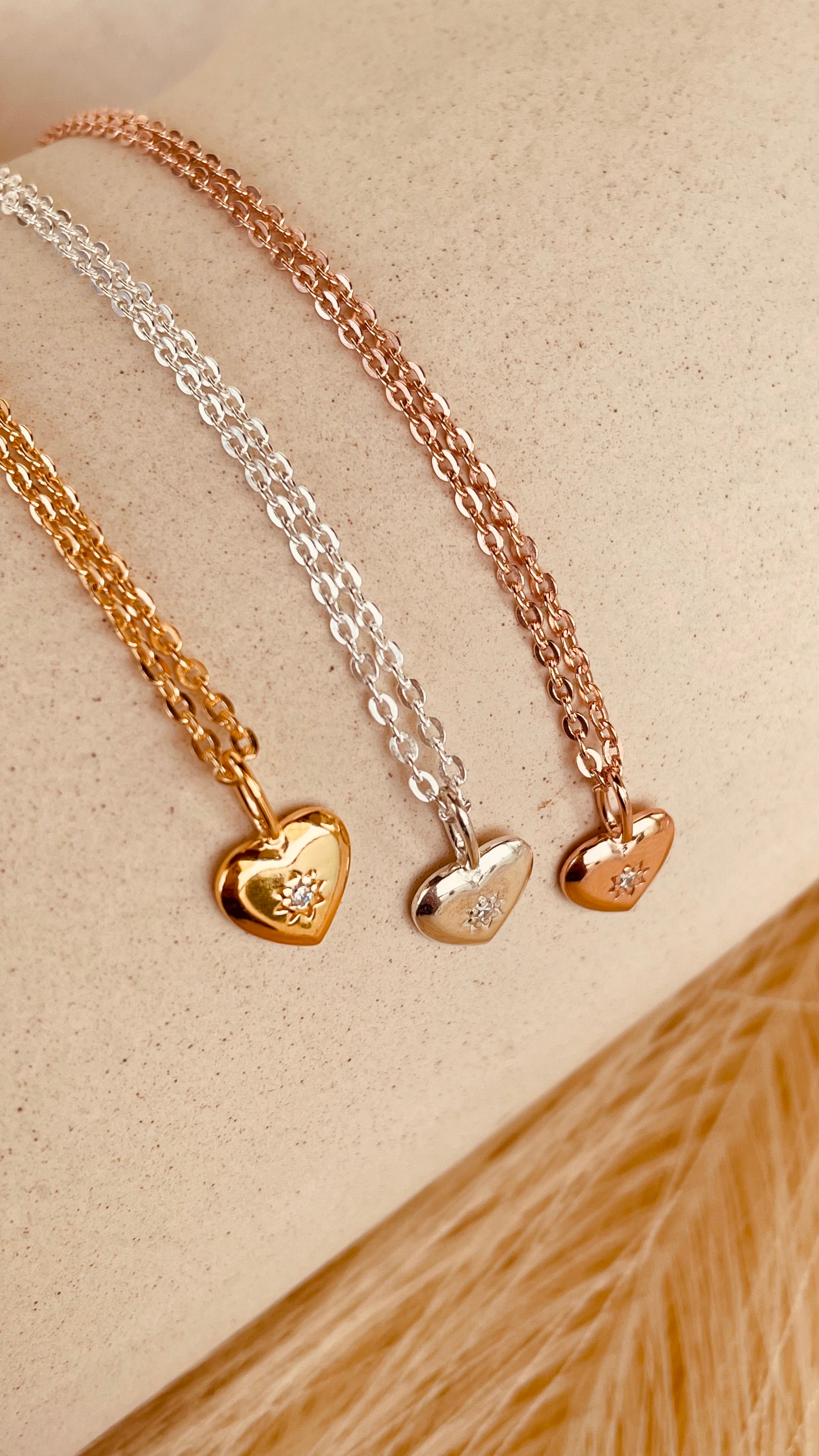Dainty Vintage Heart Necklace with Sitara Chain - Octonov 