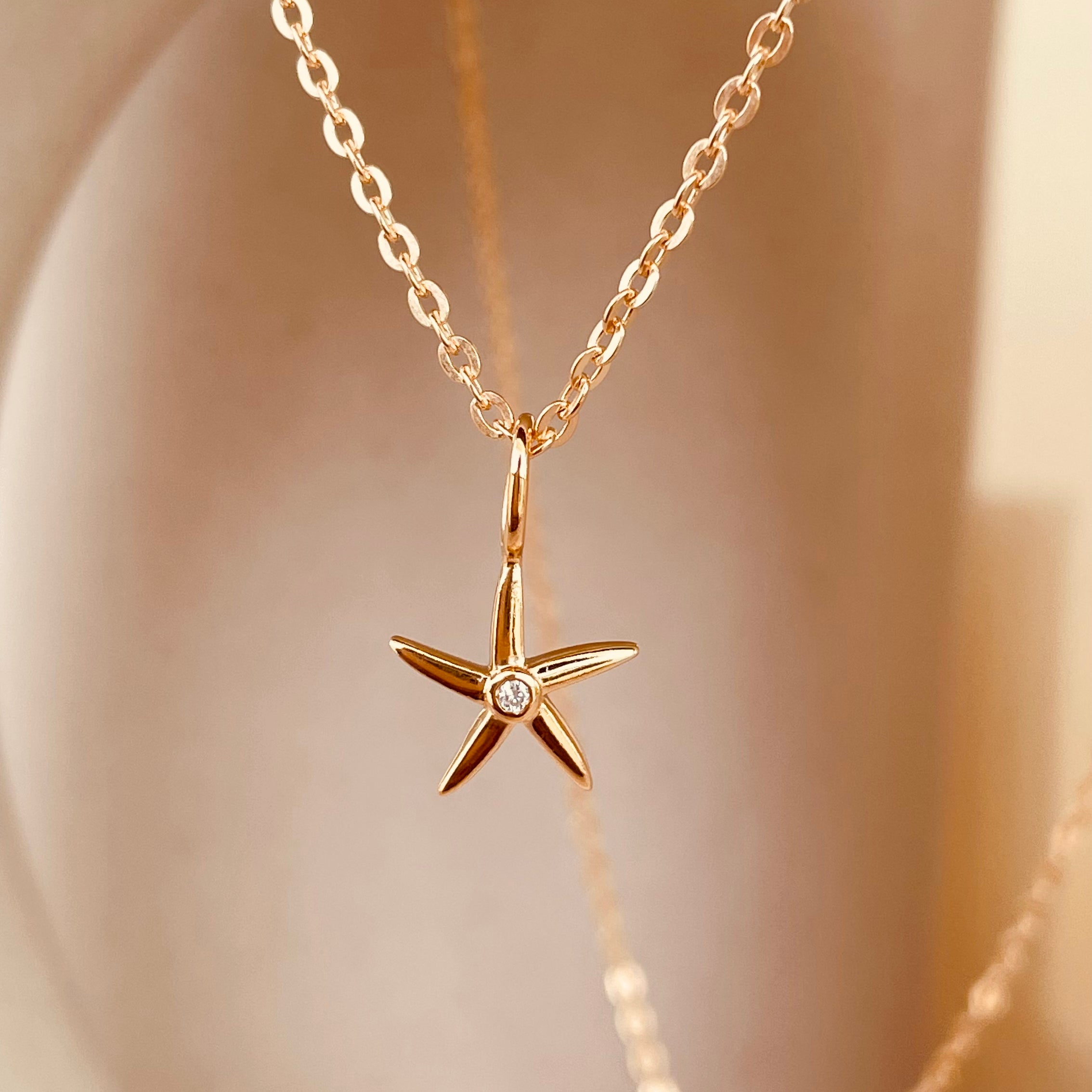 Minimal Starfish Necklace with Sitara Chain - Octonov 