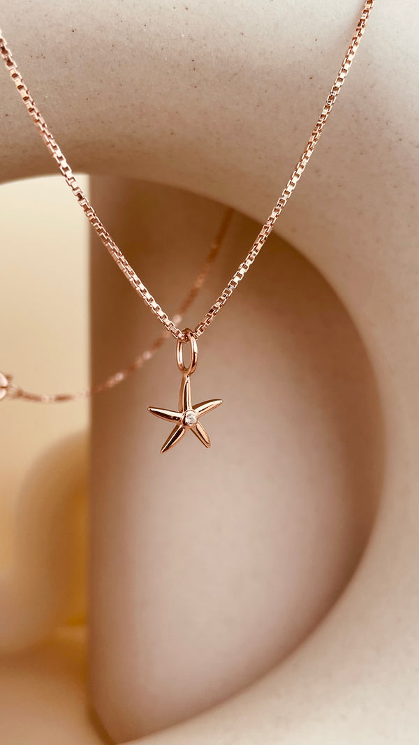 Minimal Starfish Necklace with Box Chain