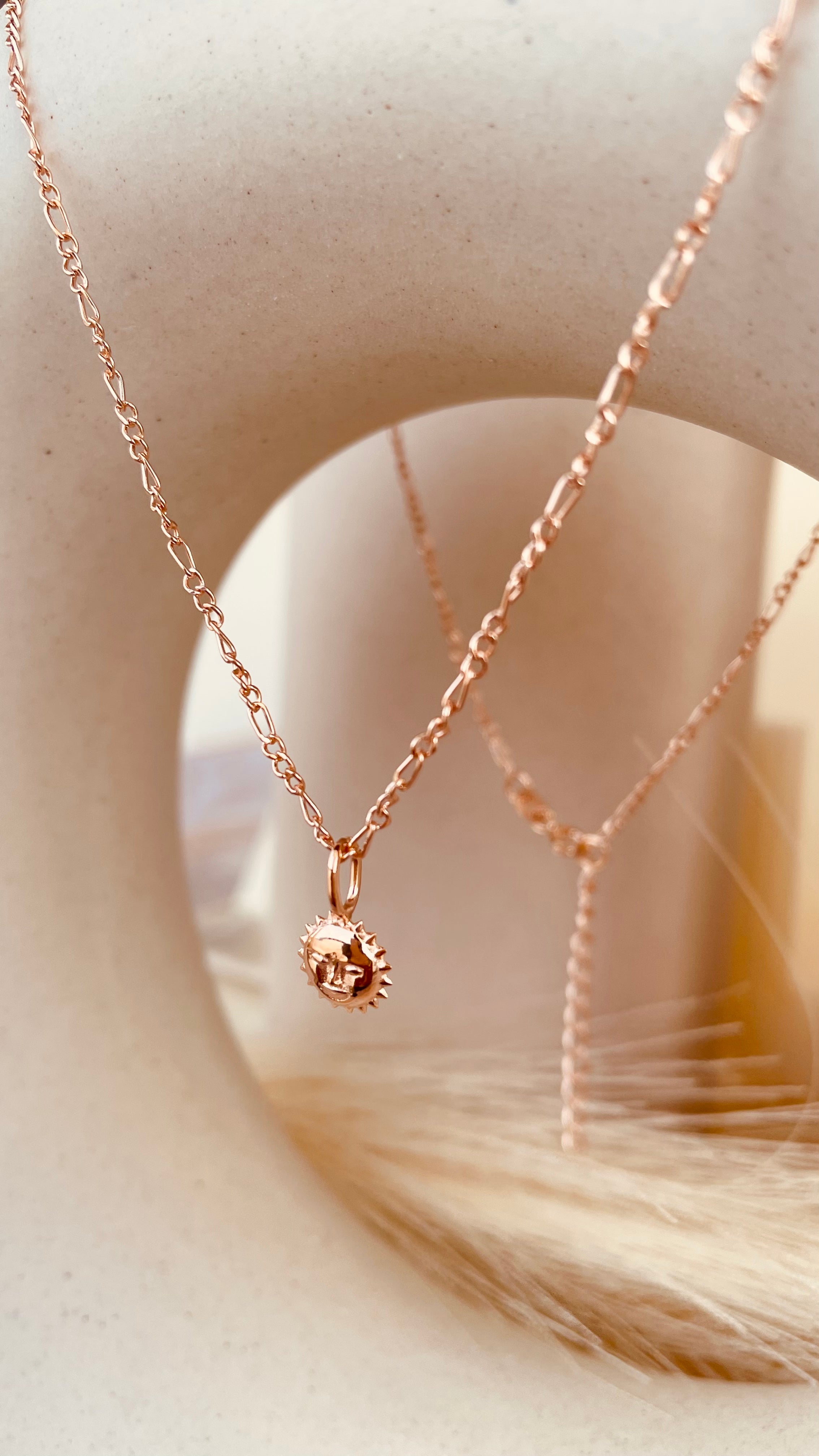 Dainty Steller Sun Charm Necklace with Figaro Chain - Octonov 