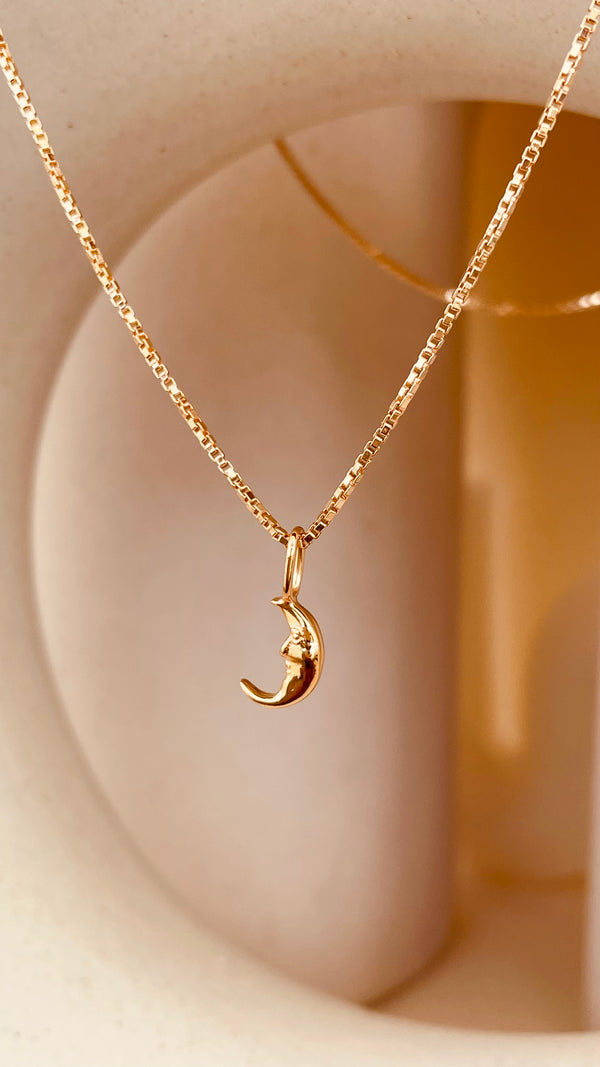 Crescent Moon Necklace with Box Chain