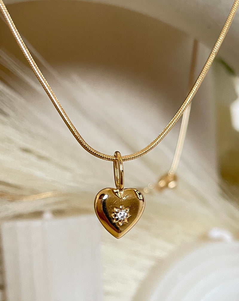 Vintage Heart Studded Minimal Necklace with Snake Chain