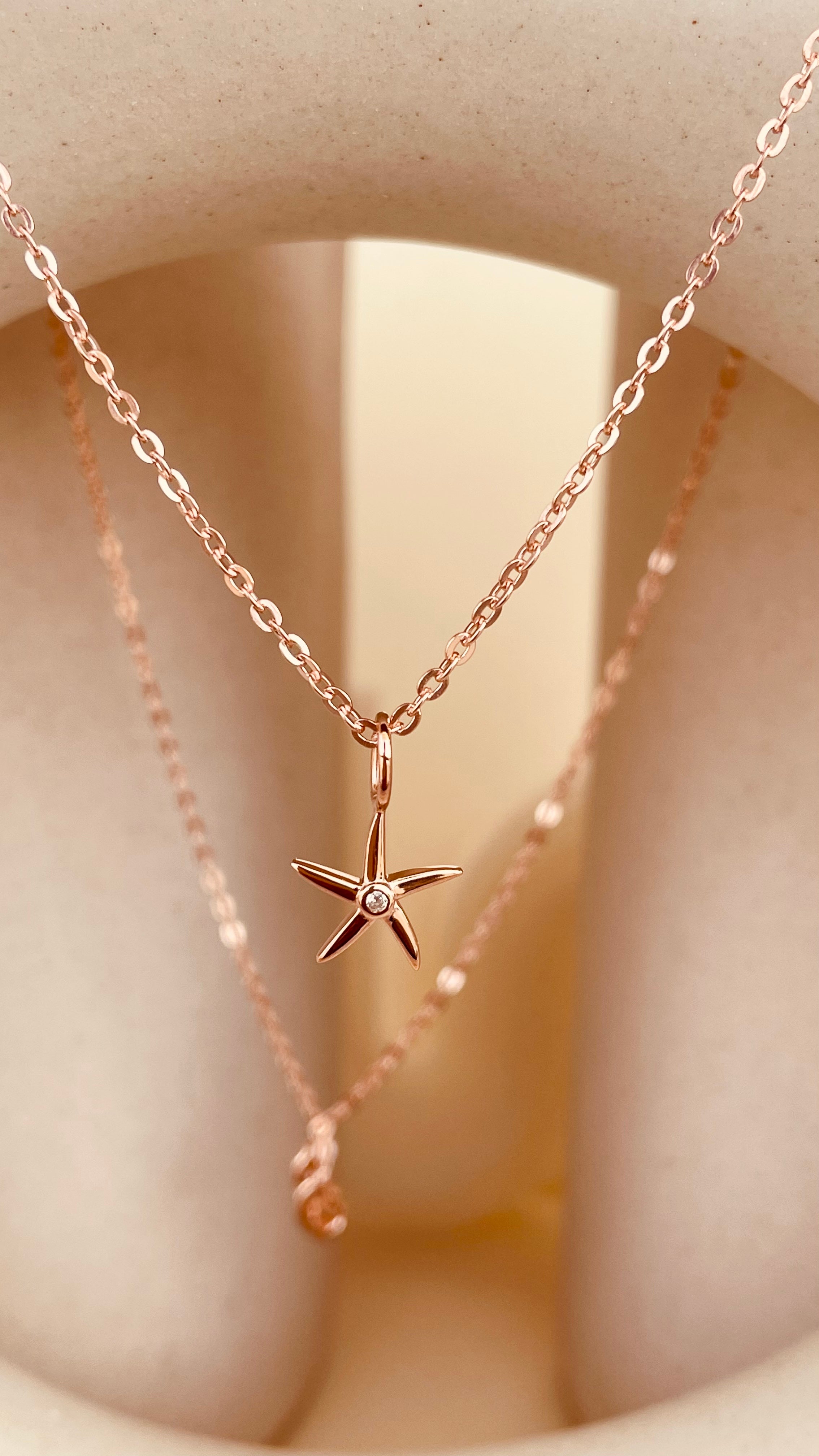 Minimal Starfish Necklace with Sitara Chain - Octonov 