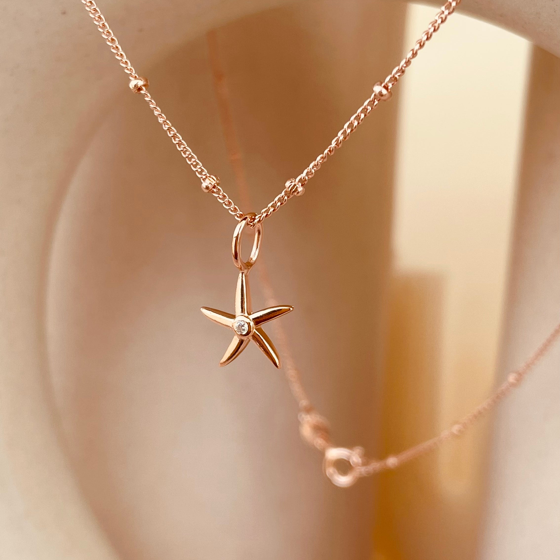 Minimal Starfish Necklace with Satellite Chain - Octonov 
