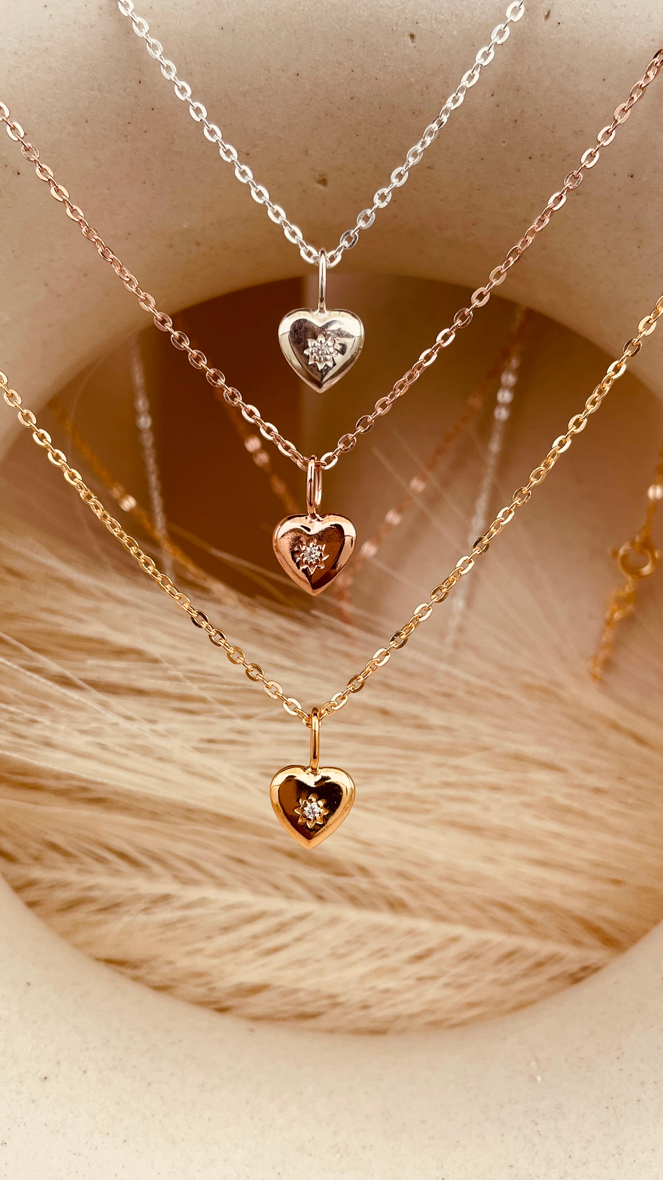 Dainty Vintage Heart Necklace with Sitara Chain - Octonov 