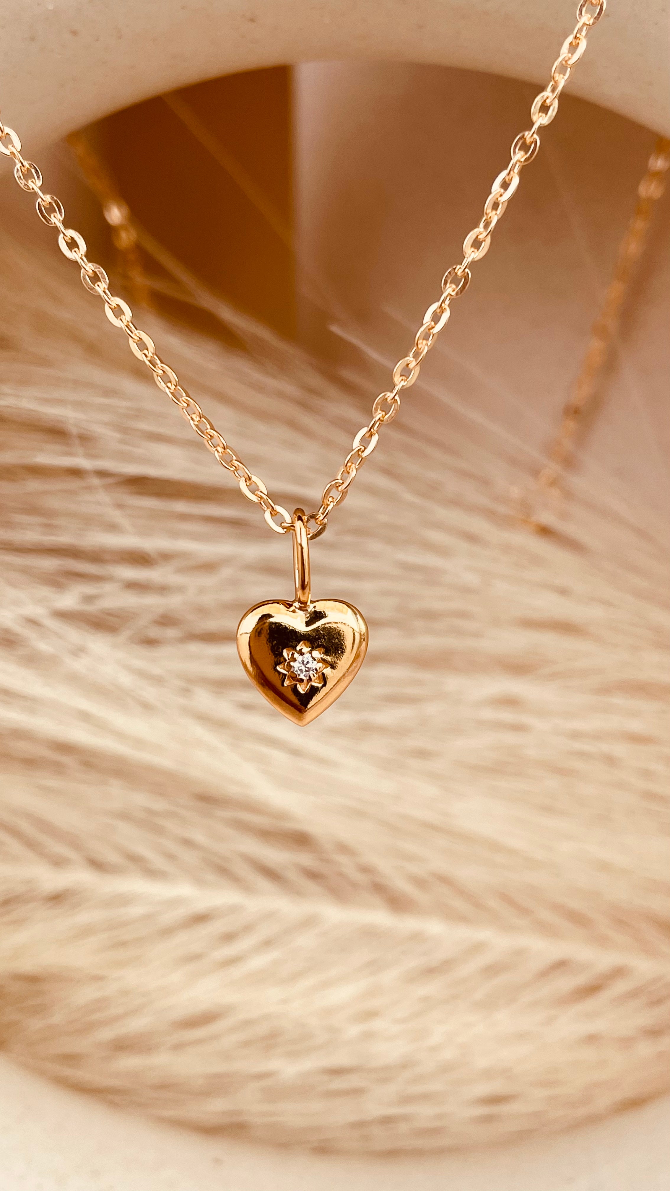 Dainty Vintage Heart Necklace with Sitara Chain - Octonov 
