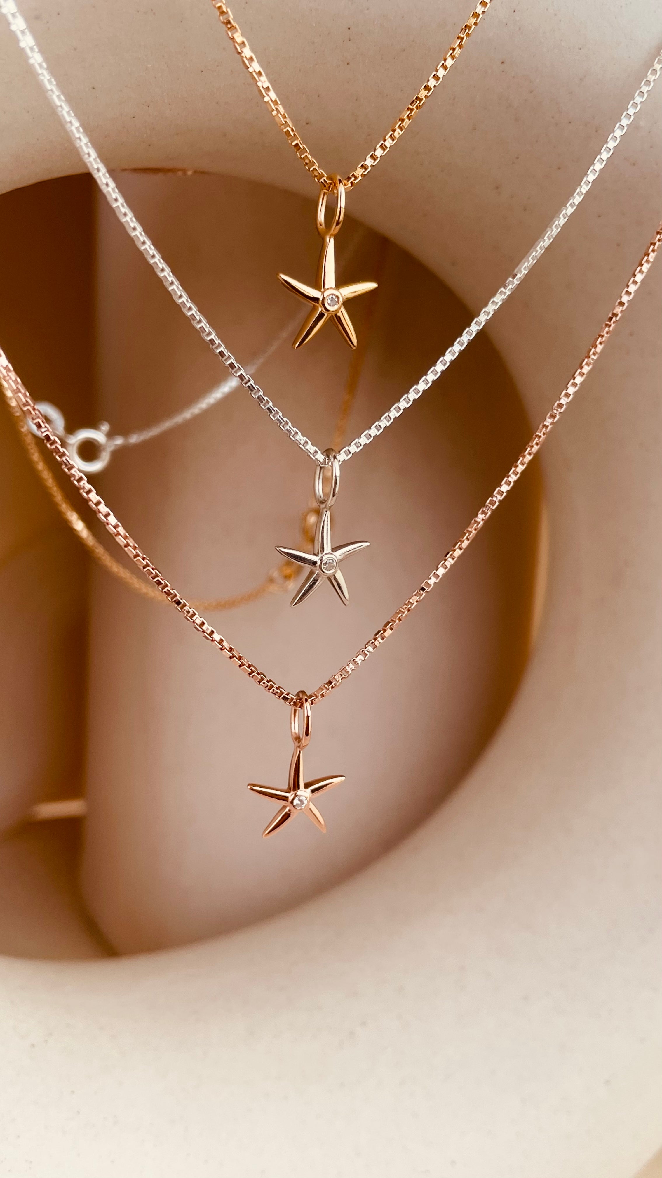 Minimal Starfish Necklace with Box Chain - Octonov 