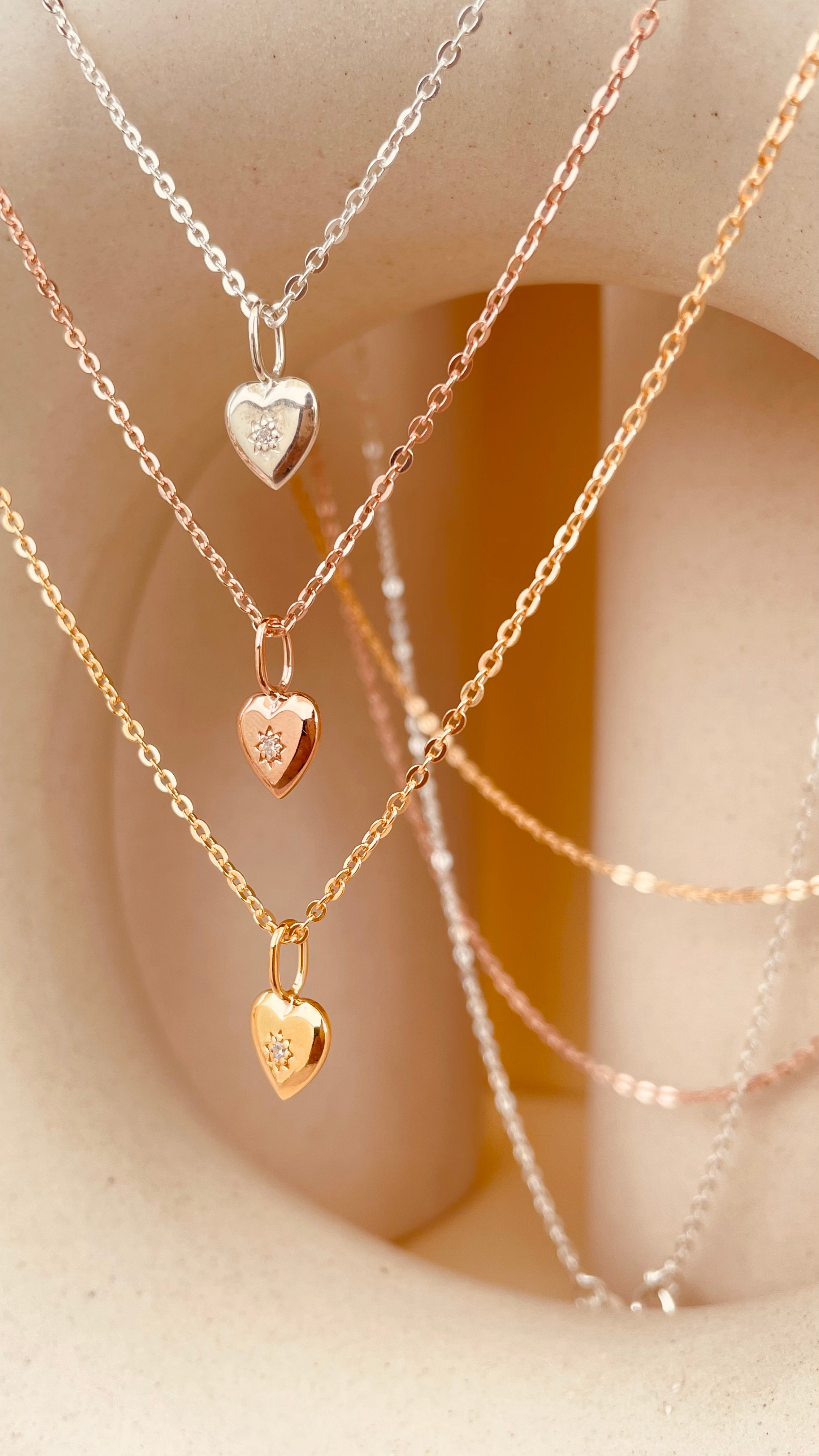 Dainty Vintage Heart Necklace with Sitara Chain - Octonov 