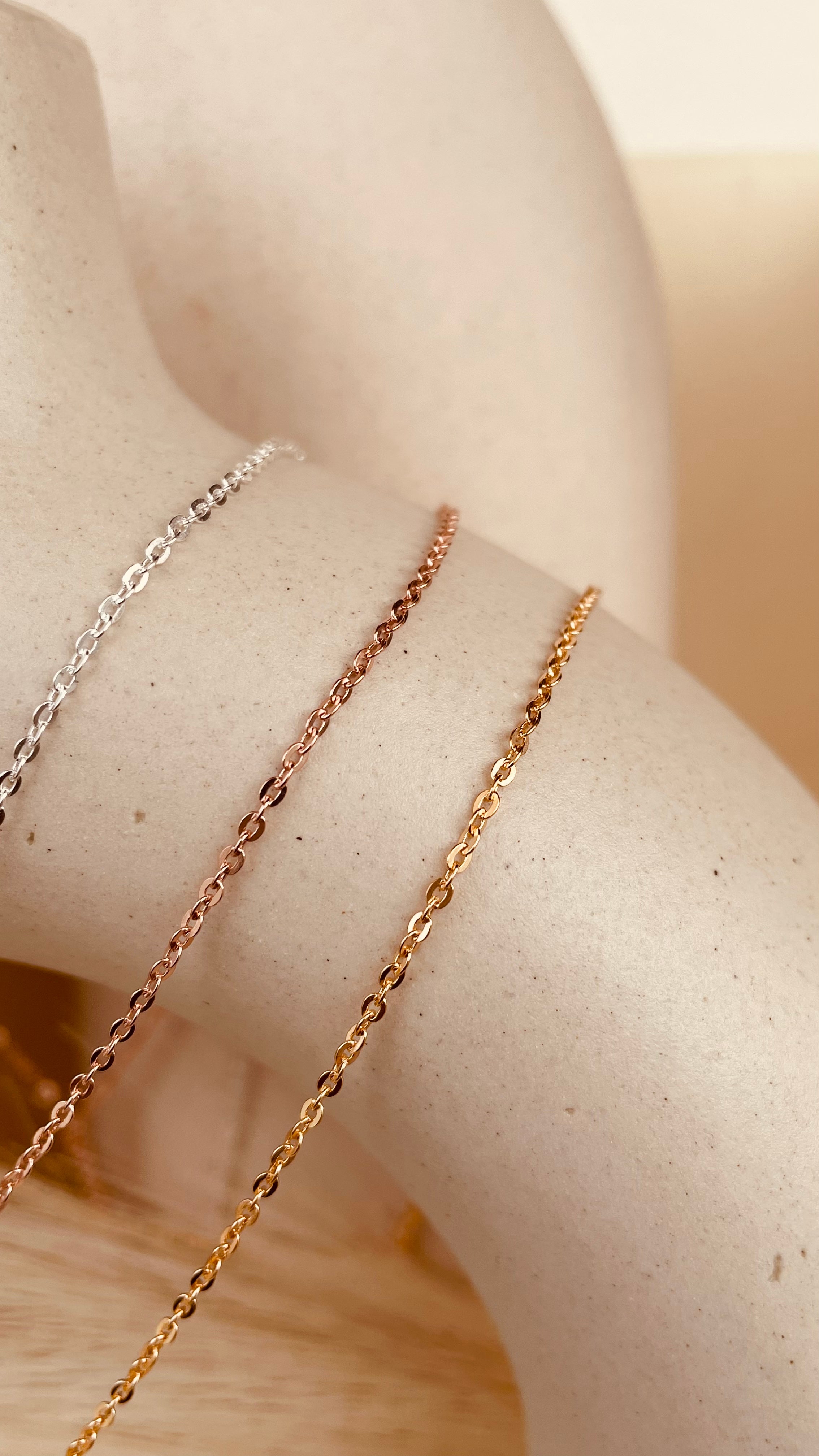 Dainty Vintage Heart Necklace with Sitara Chain - Octonov 