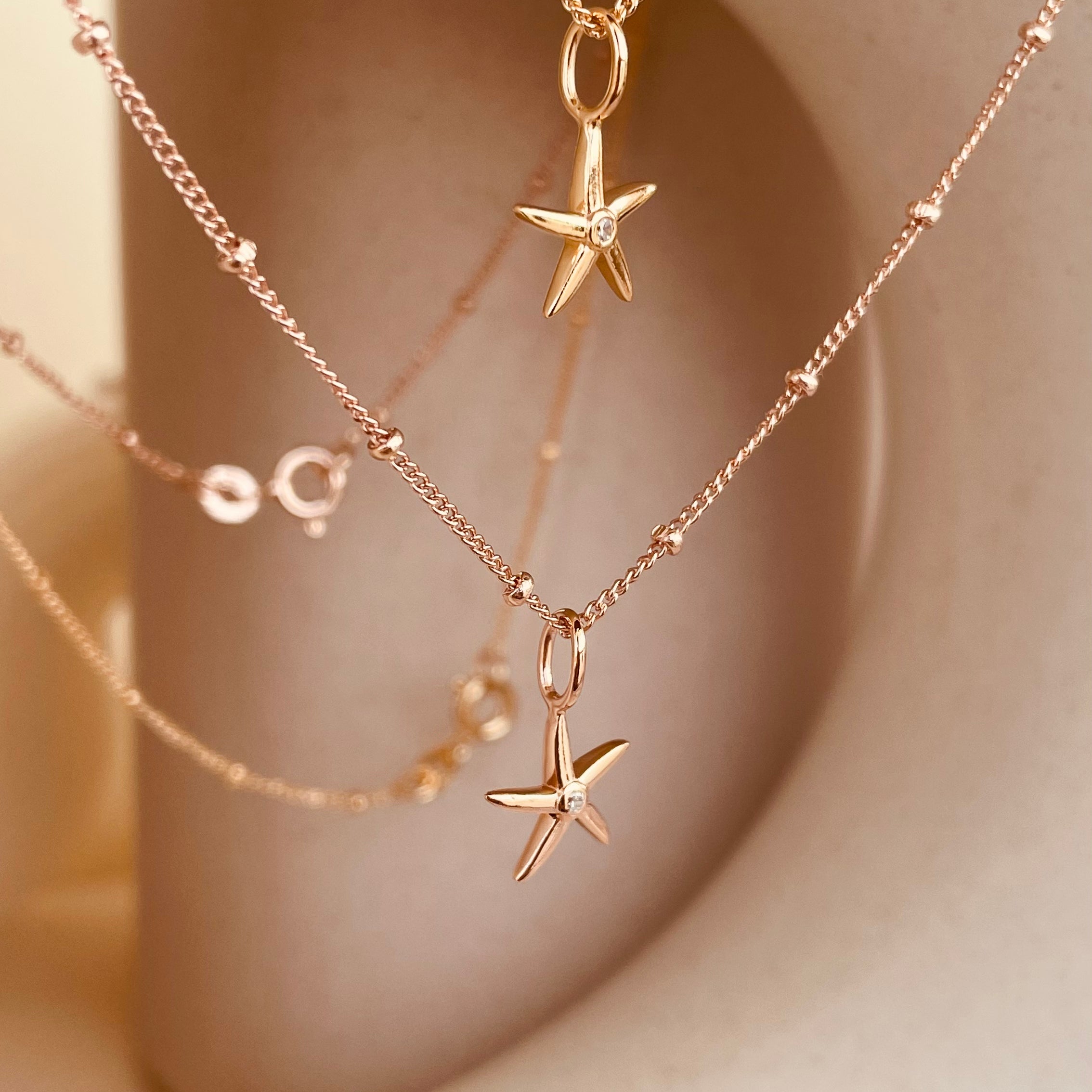 Minimal Starfish Necklace with Satellite Chain - Octonov 