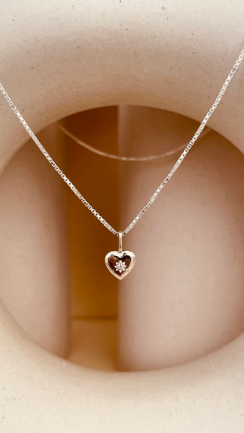 Vintage Heart Classy Necklace with Box Chain