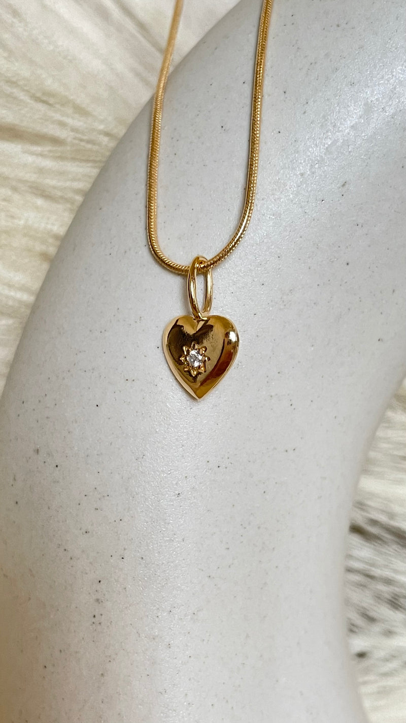 Vintage Heart Studded Minimal Necklace with Snake Chain