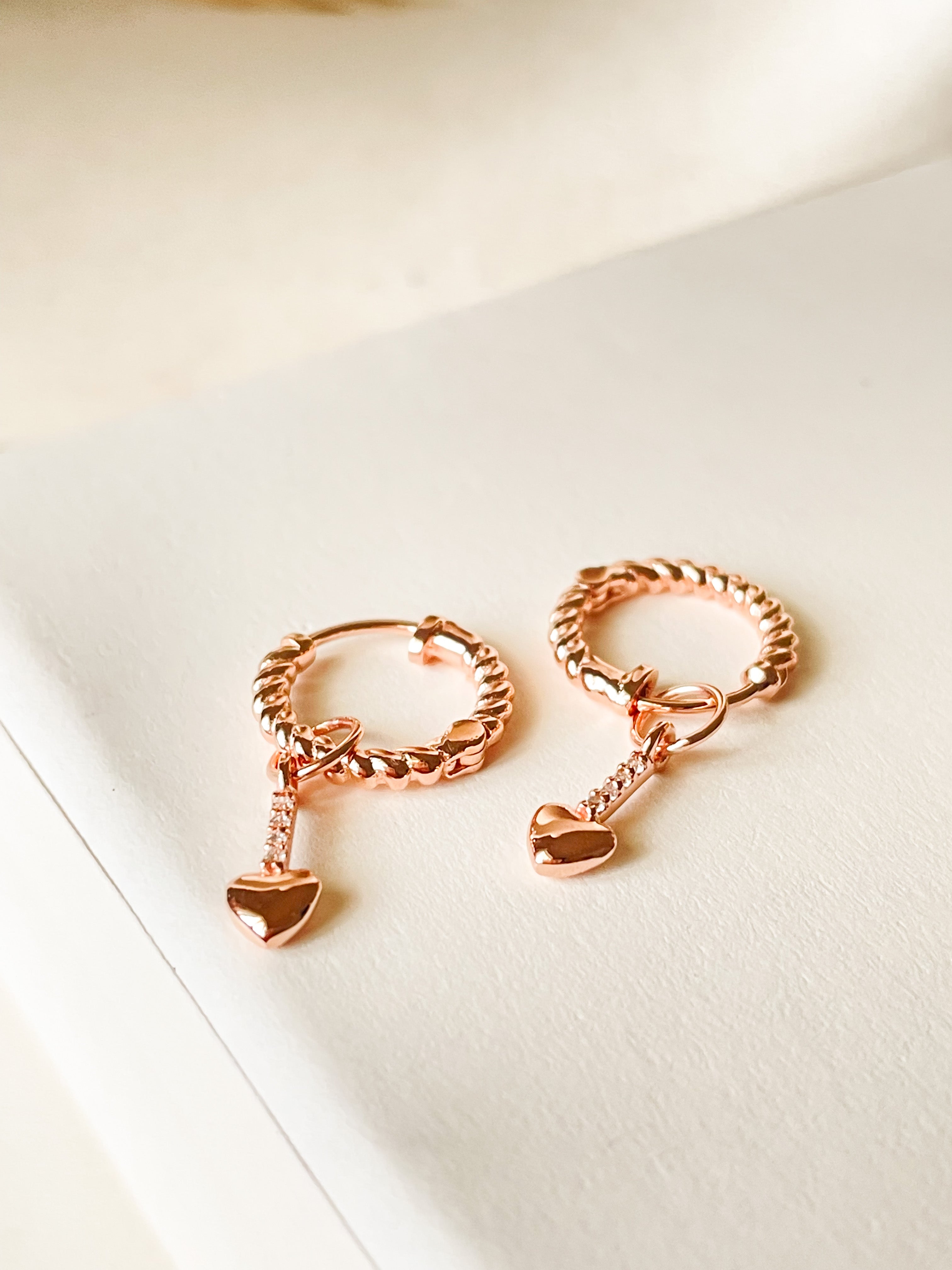 Delicate Hearts charms with Twisted Huggies - Octonov 