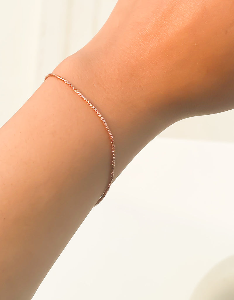 Classy Box Chain Bracelet